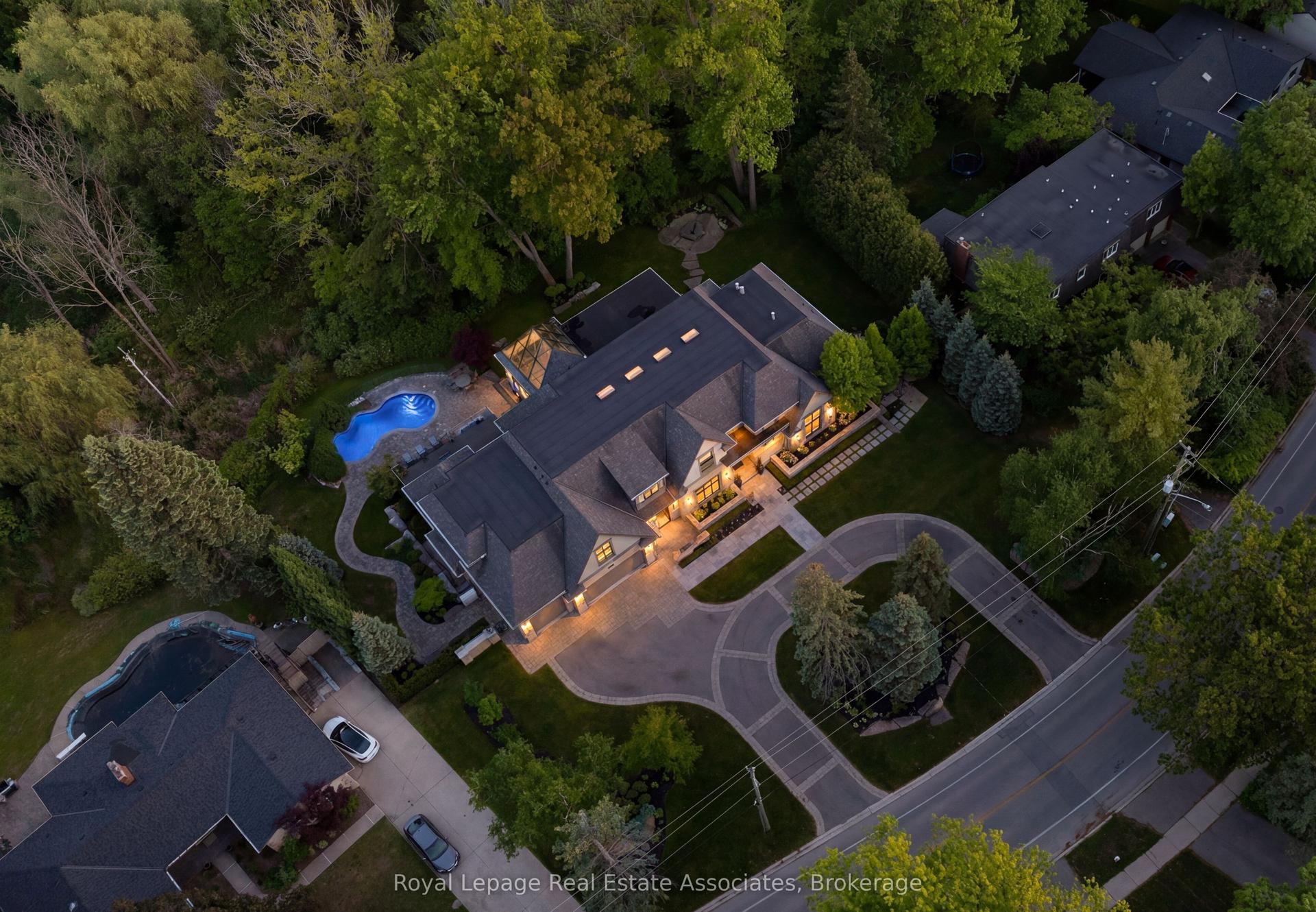 1412 Birchwood Drive, Mississauga — Detached for sale, photo 1