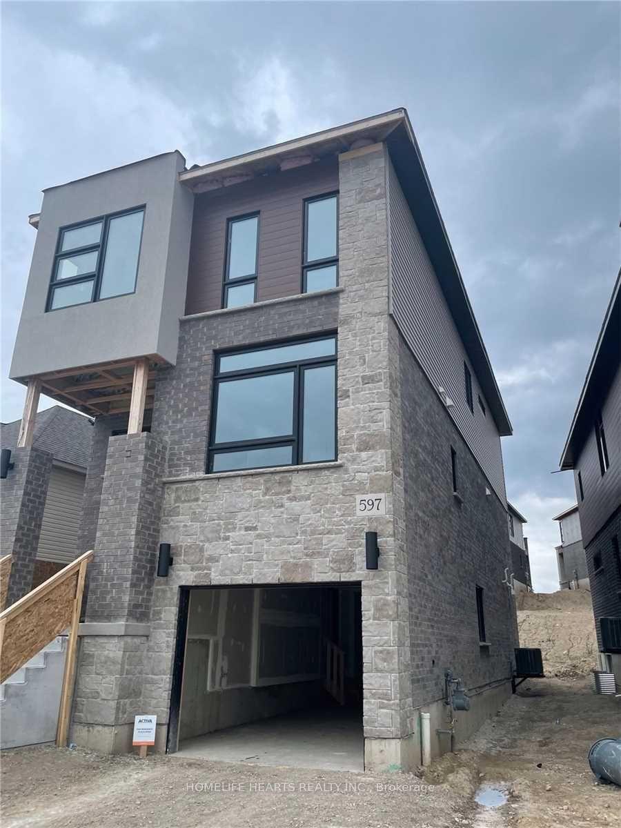 597 Benninger Drive, Kitchener — Detached for lease, photo 1