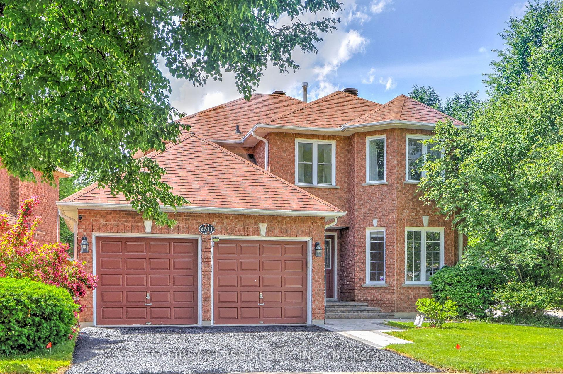 2511 Linwood Street — photo 1