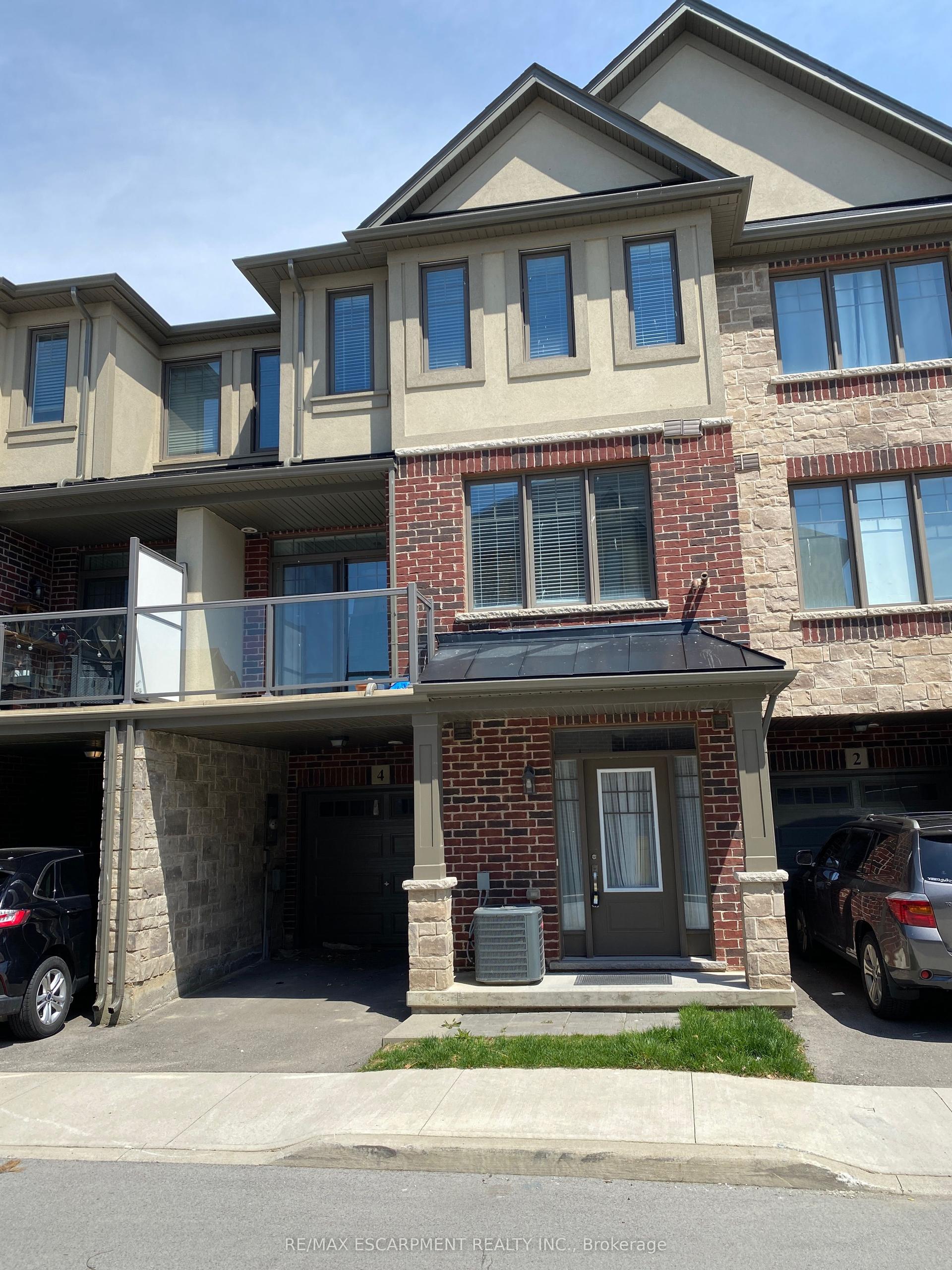 4 Workman Lane — photo 1