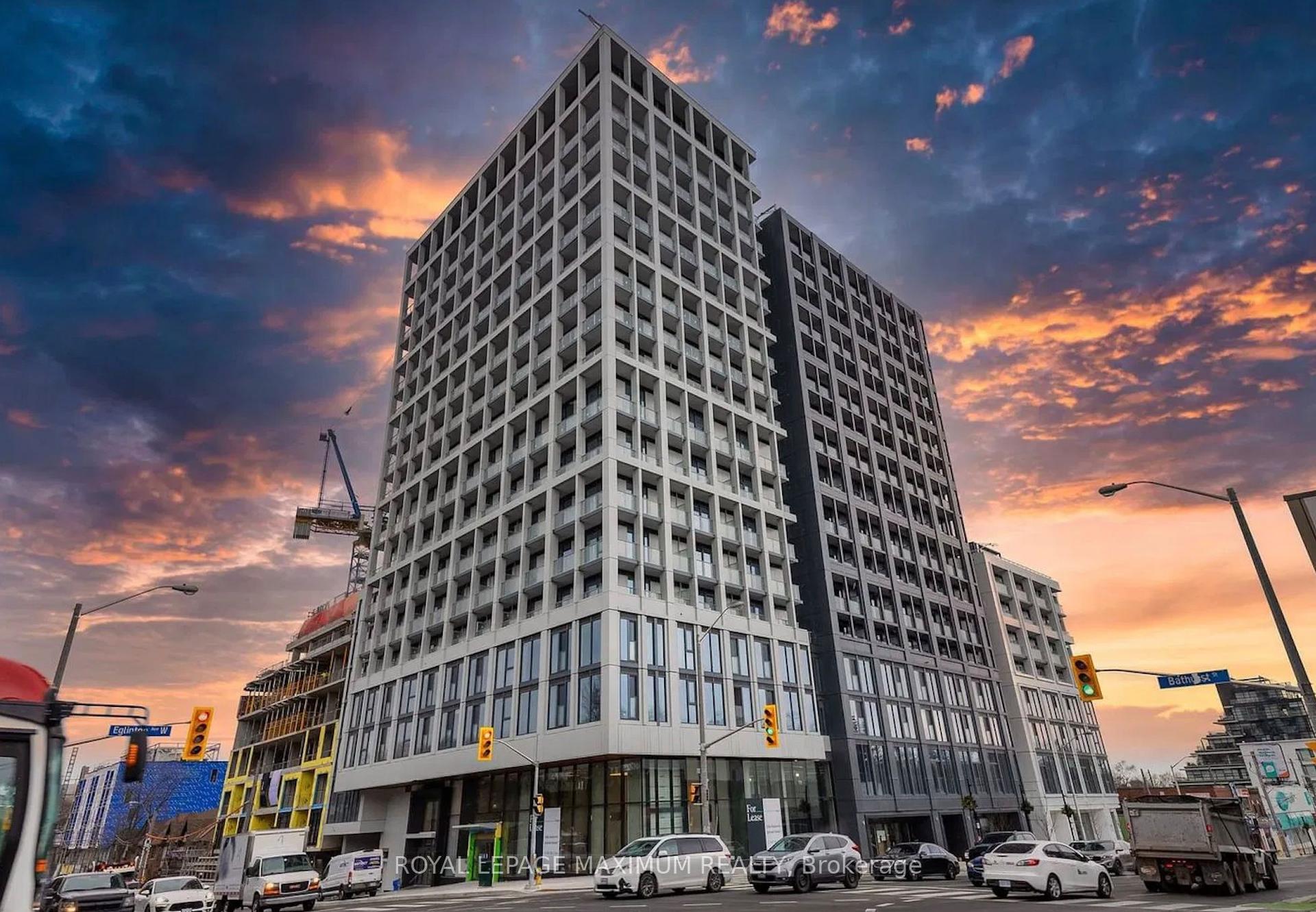 2020 Bathurst Street 201 #201 — photo 1