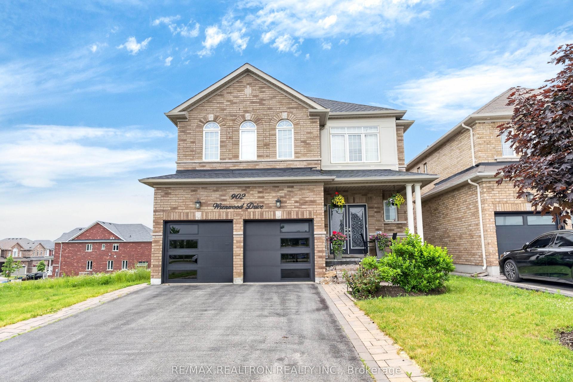 902 Wrenwood Drive — photo 1
