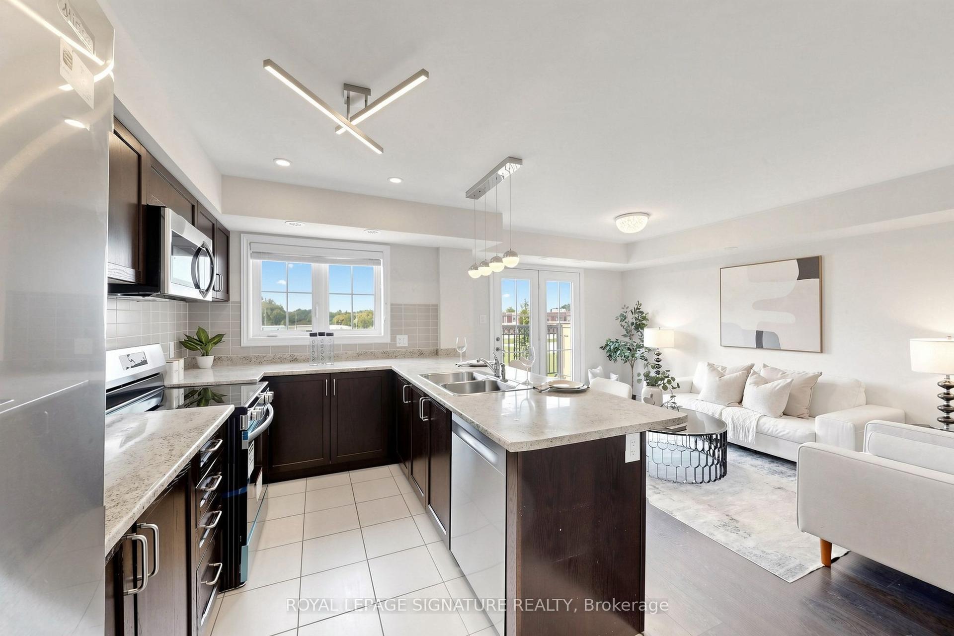 2441 Greenwich Drive 11 #11, Oakville — Condo Town for lease, photo 1