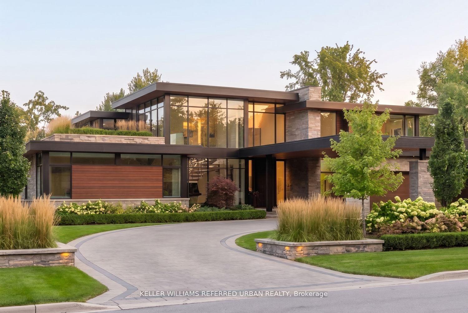 6 Maryvale Crescent — photo 1