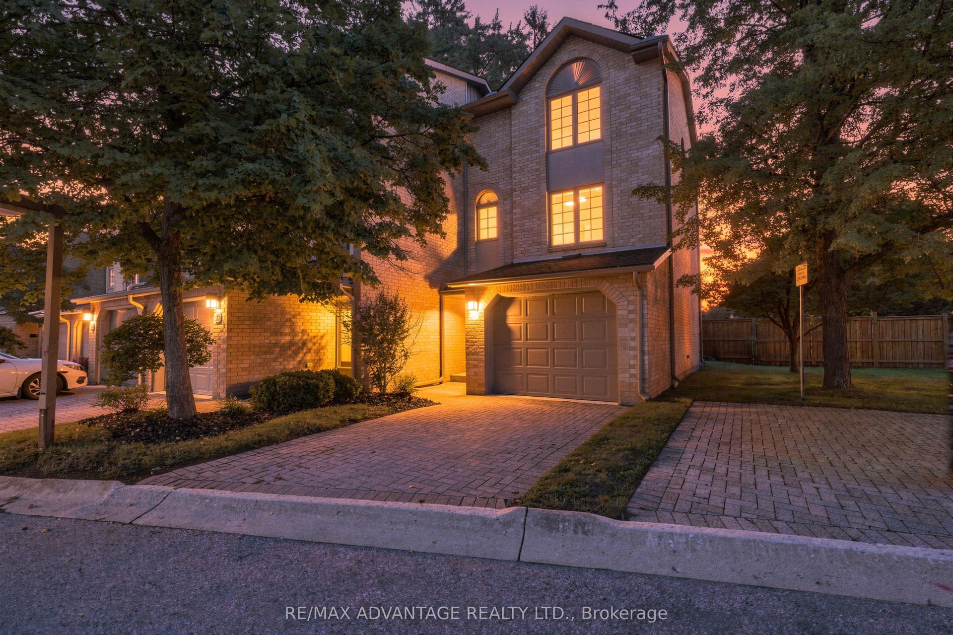 1399 Commissioners Road W 1 #1, London South — Condo Town for sale, photo 1