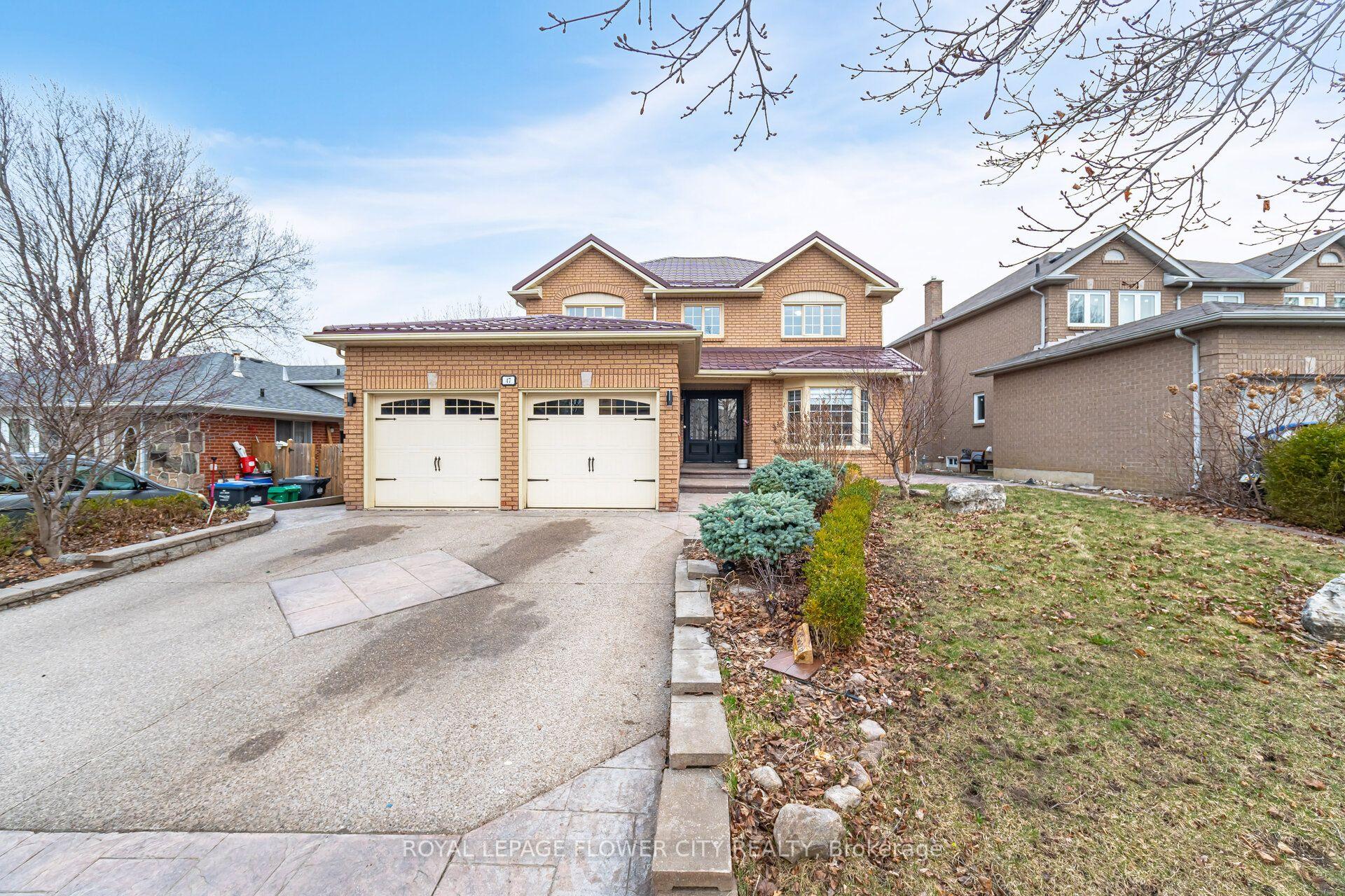 47 Burgby Avenue, Brampton — Detached for sale, photo 1