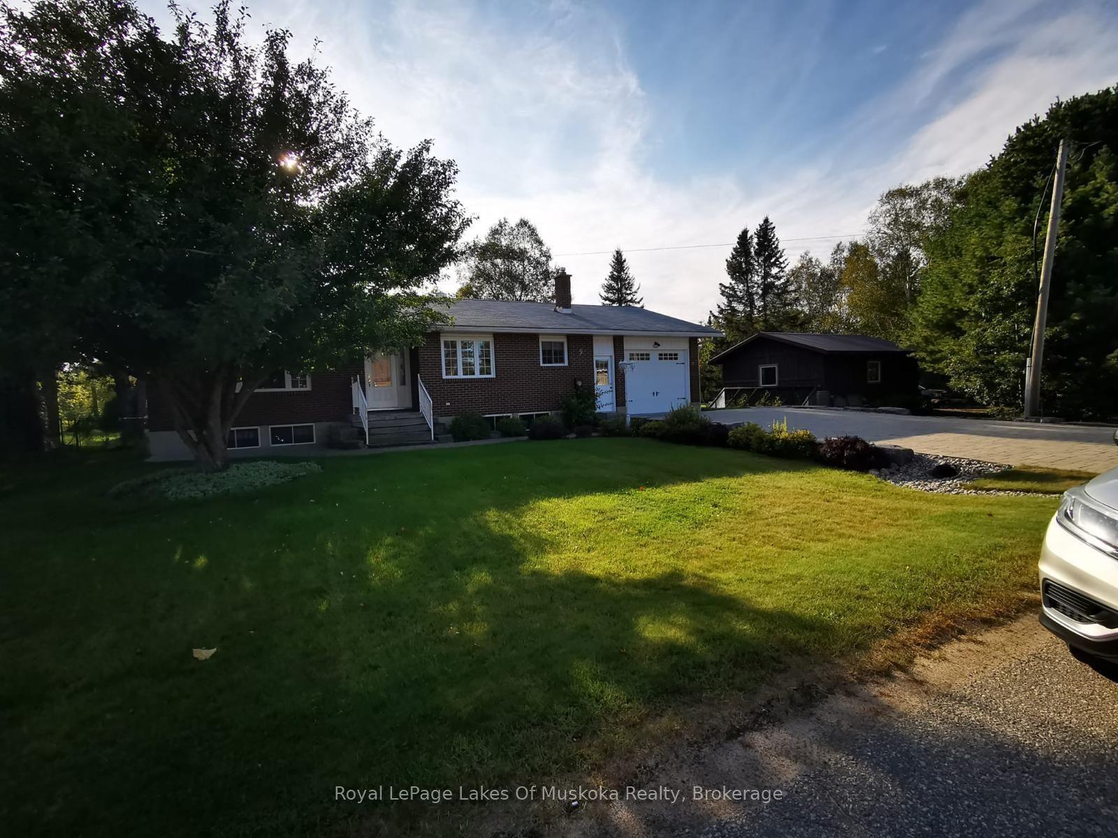9 Fitz Avenue, South River — Detached for sale, photo 1