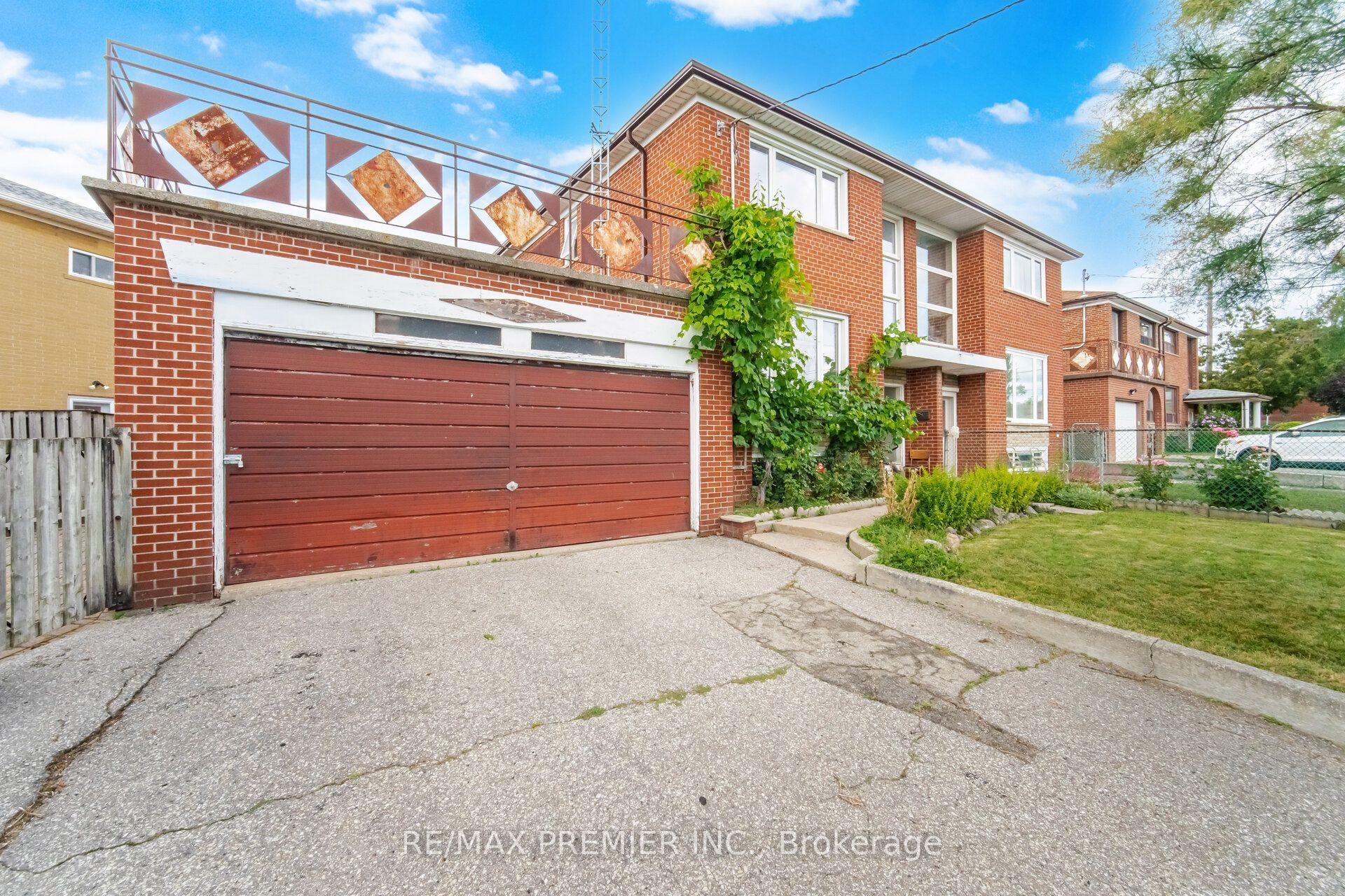 148 Giltspur Drive, Toronto — Semi-Detached for sale, photo 1