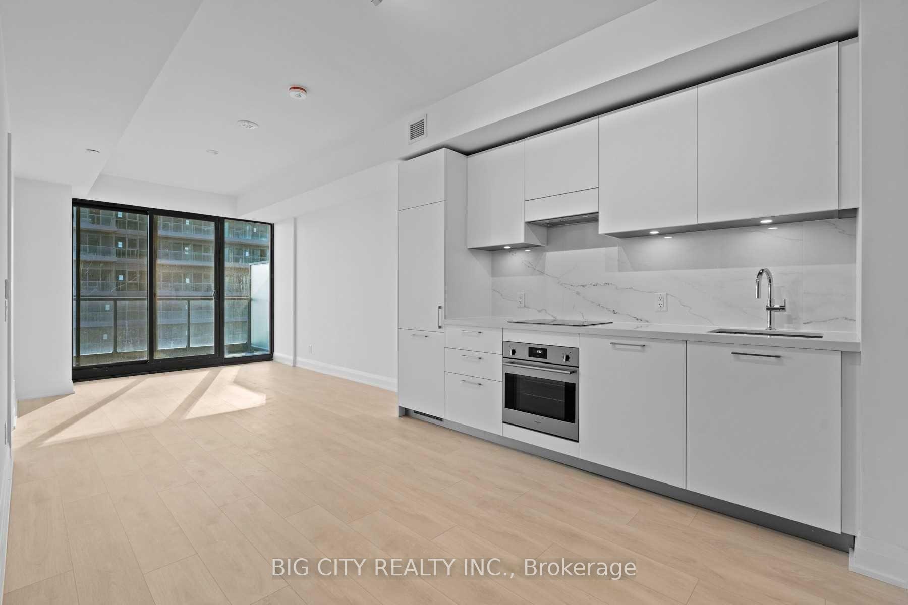 33 Frederick Todd Way 1008 #1008, Toronto — Condo for lease, photo 1