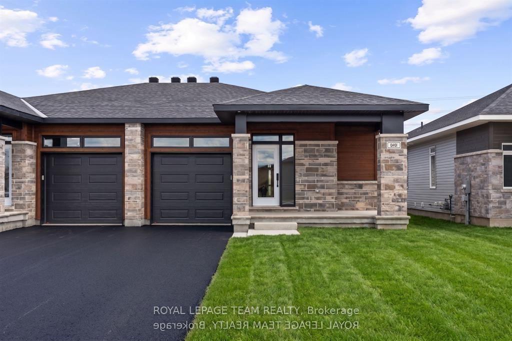 1094 Moore Street, Brockville — Semi-Detached for lease, photo 1