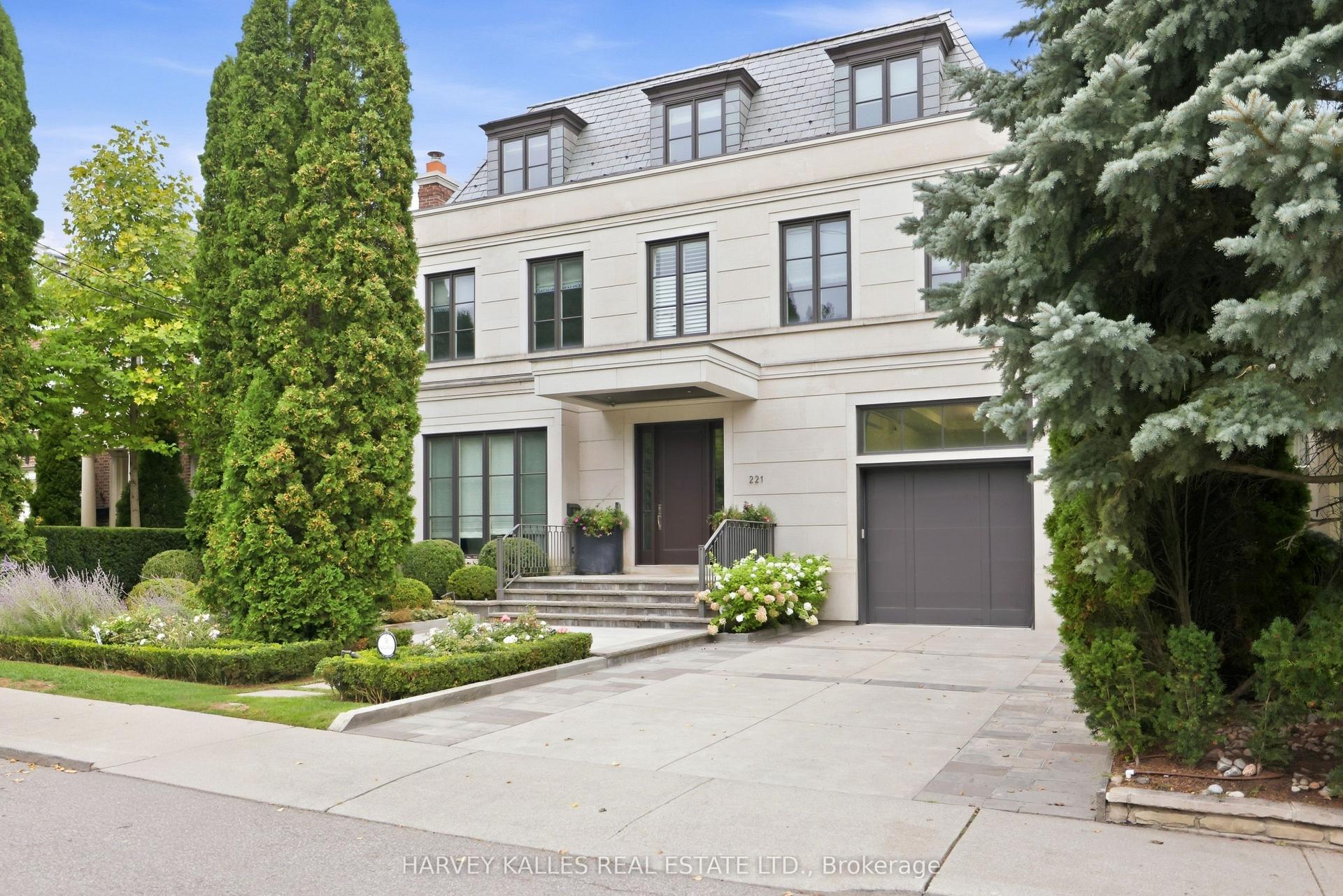221 Dunvegan Road, Toronto — Detached for sale, photo 1