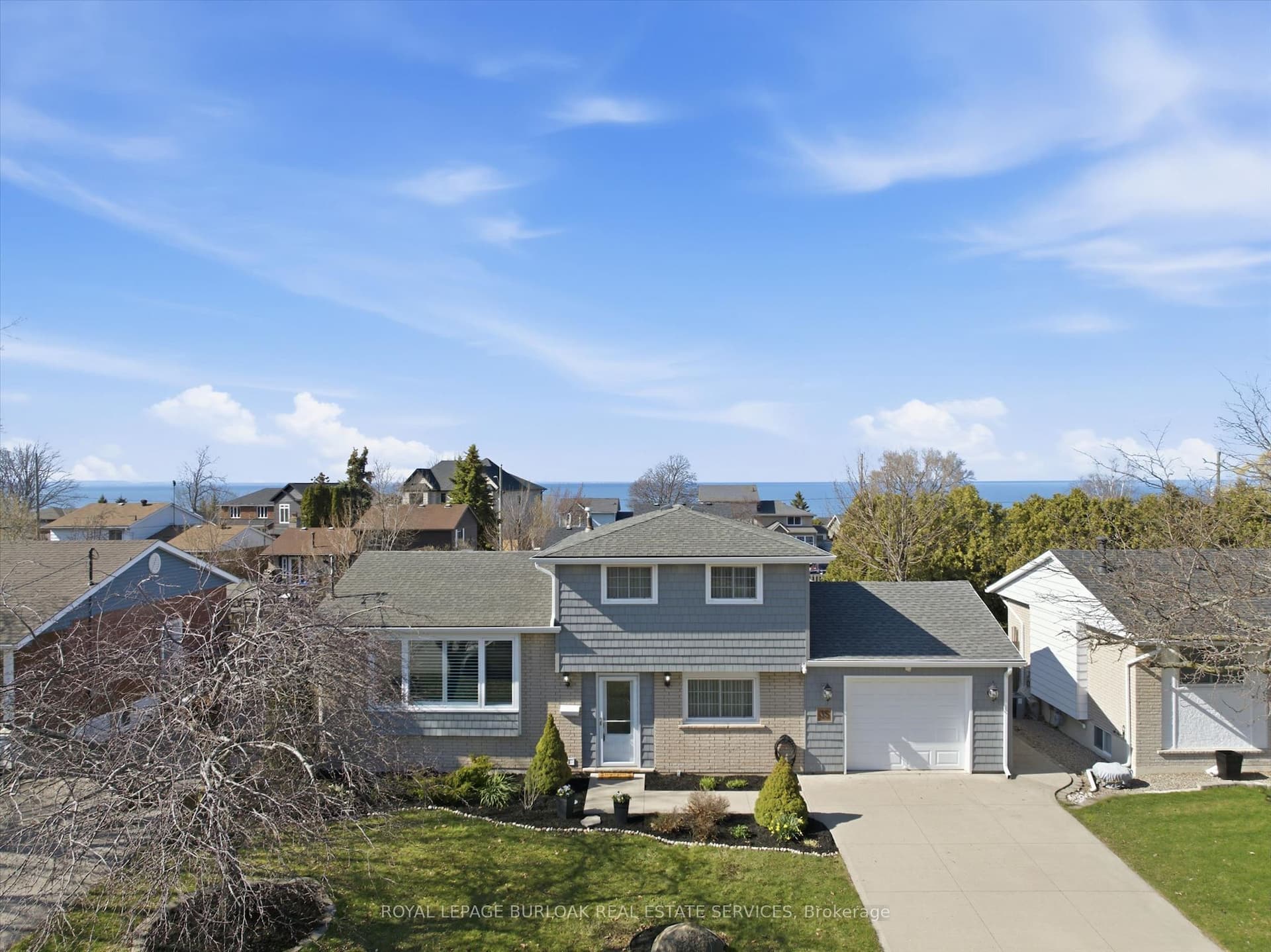 35 Viking Drive — photo 1