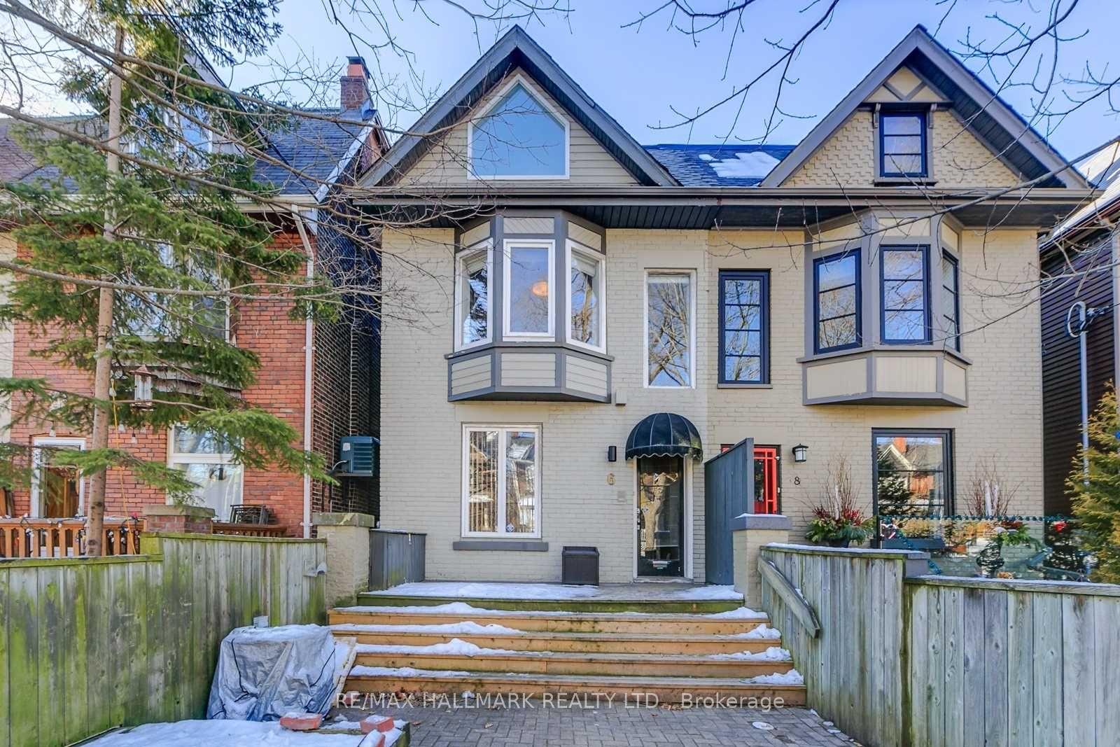 6 Prust Avenue Upper #Upper, Toronto — Semi-Detached for lease, photo 1