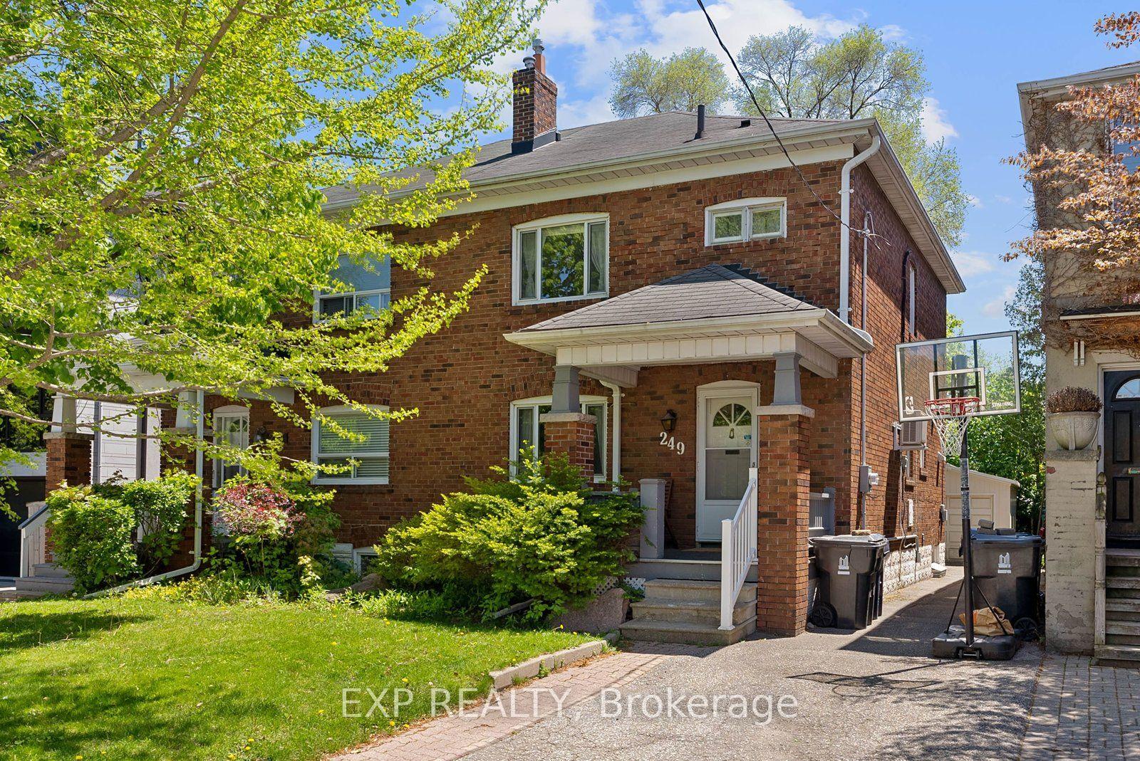 249 Brookdale Avenue, Toronto — Semi-Detached for lease, photo 1