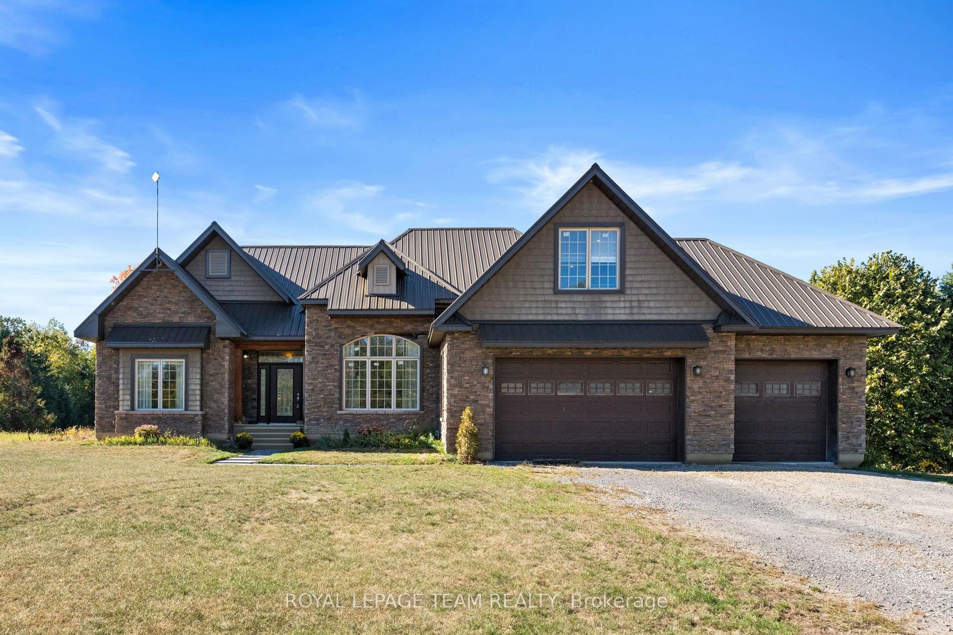 450 Davis Side Road — photo 1