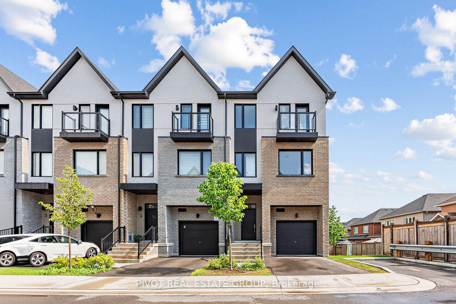 1 Lively Way, Whitby — Townhouse for sale, photo 1