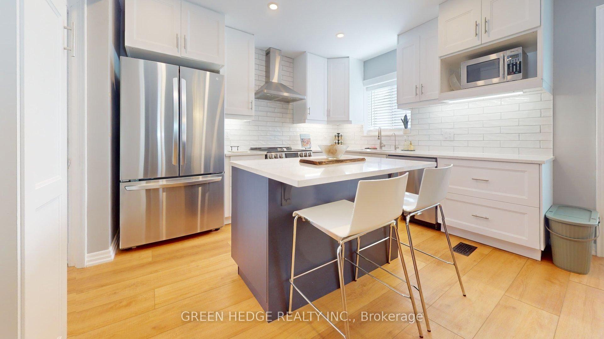 66 Cliff Street, Toronto — Semi-Detached for sale, photo 1