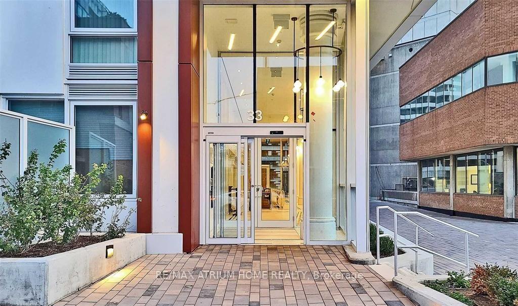 33 Helendale Avenue 1906 #1906, Toronto — Condo for lease, photo 1