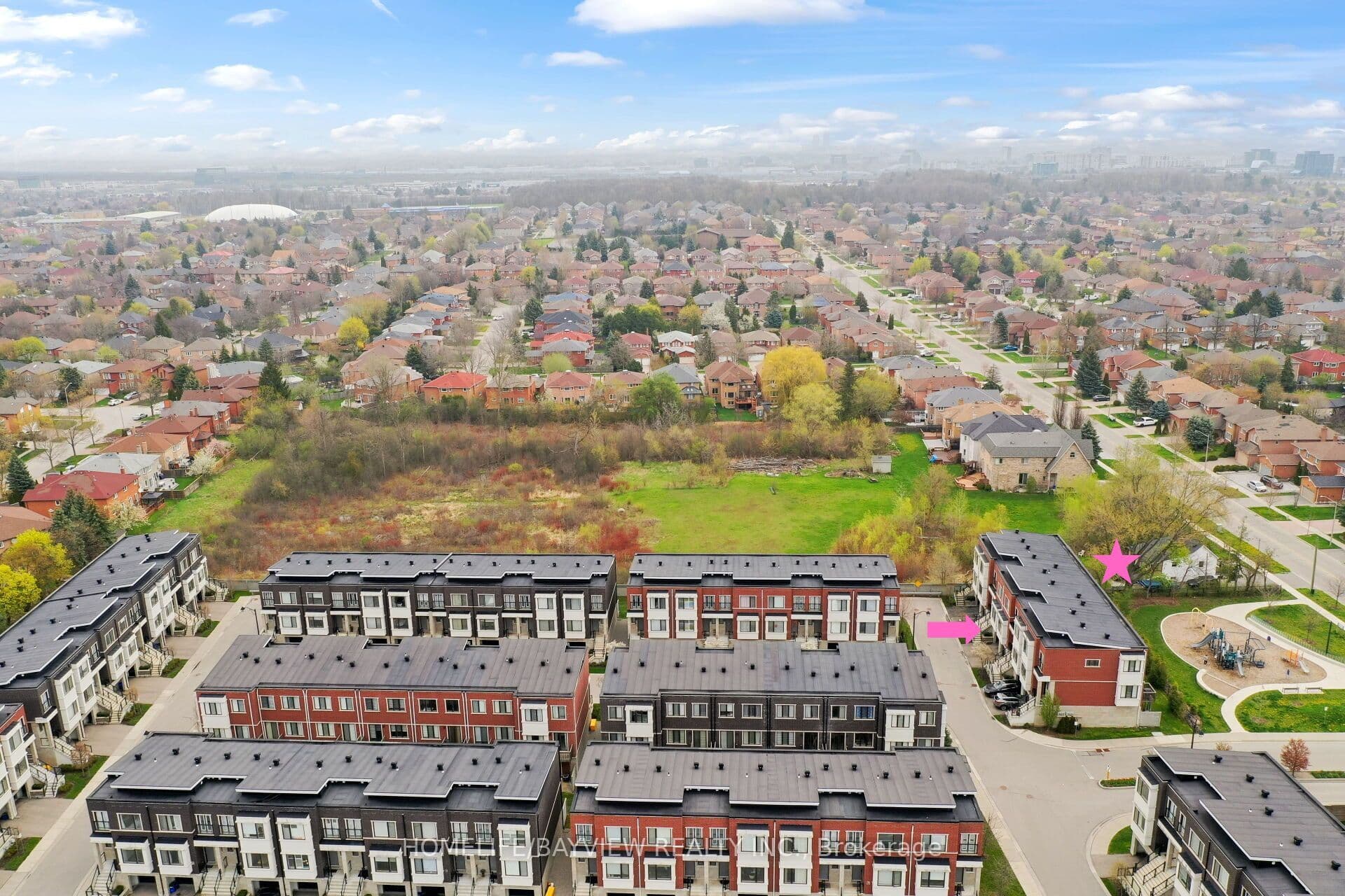 12 Genuine Lane — photo 1