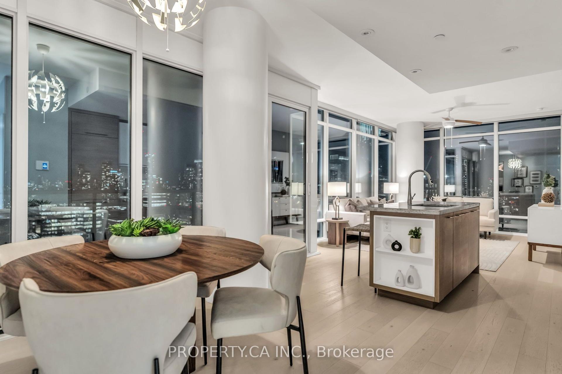 488 University Avenue 3002 #3002, Toronto — Condo for sale, photo 1