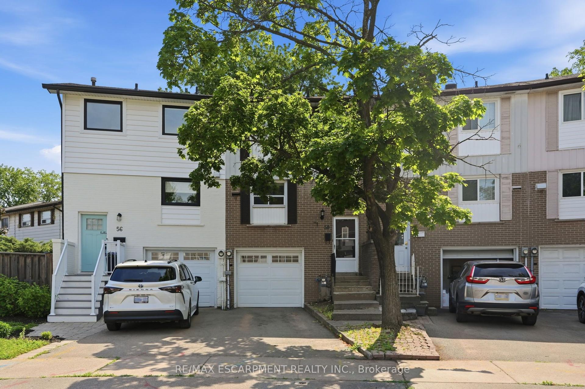 58 ONSLOW Court — photo 1