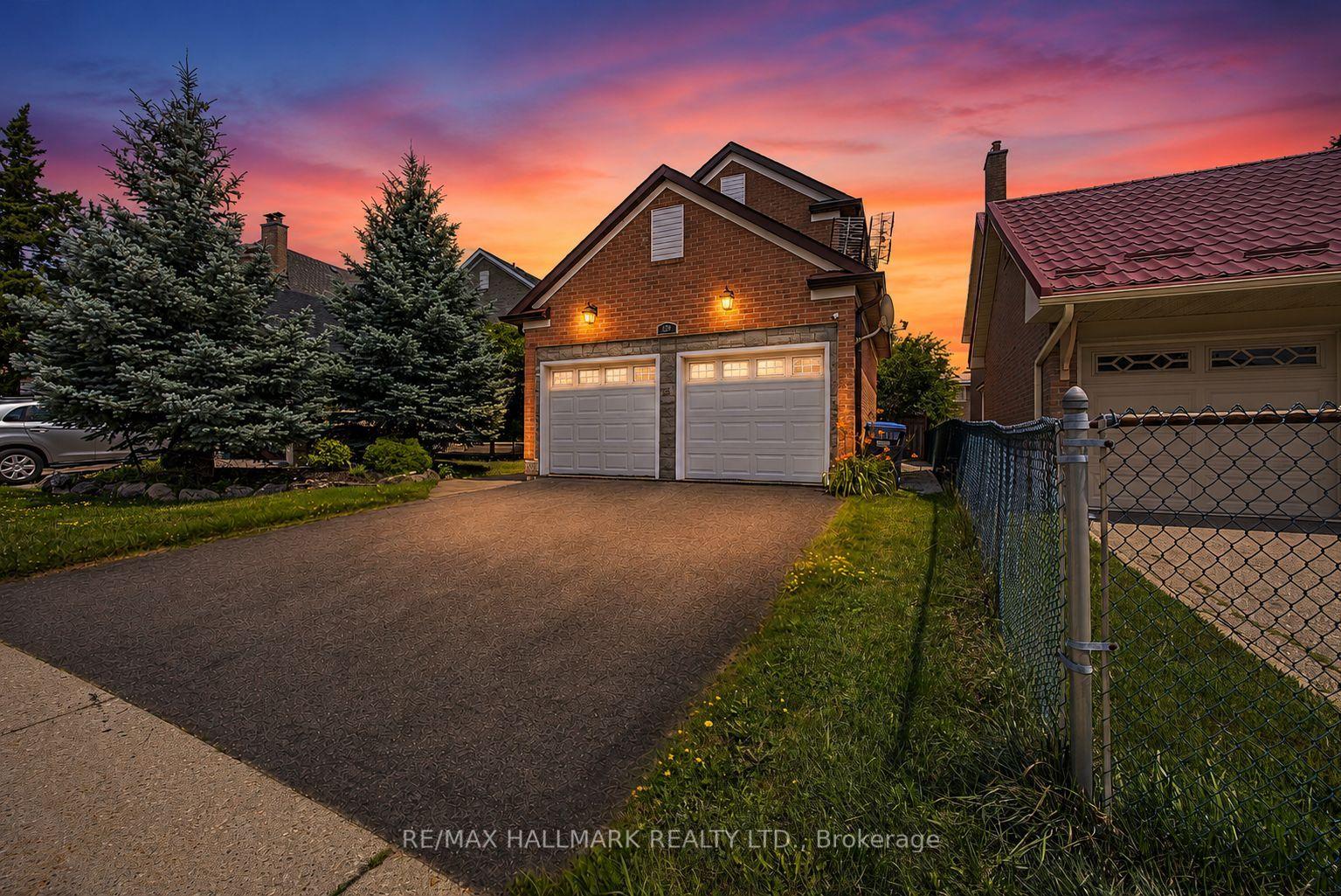 329 Kingsbridge Garden Circle, Mississauga — Detached for lease, photo 1