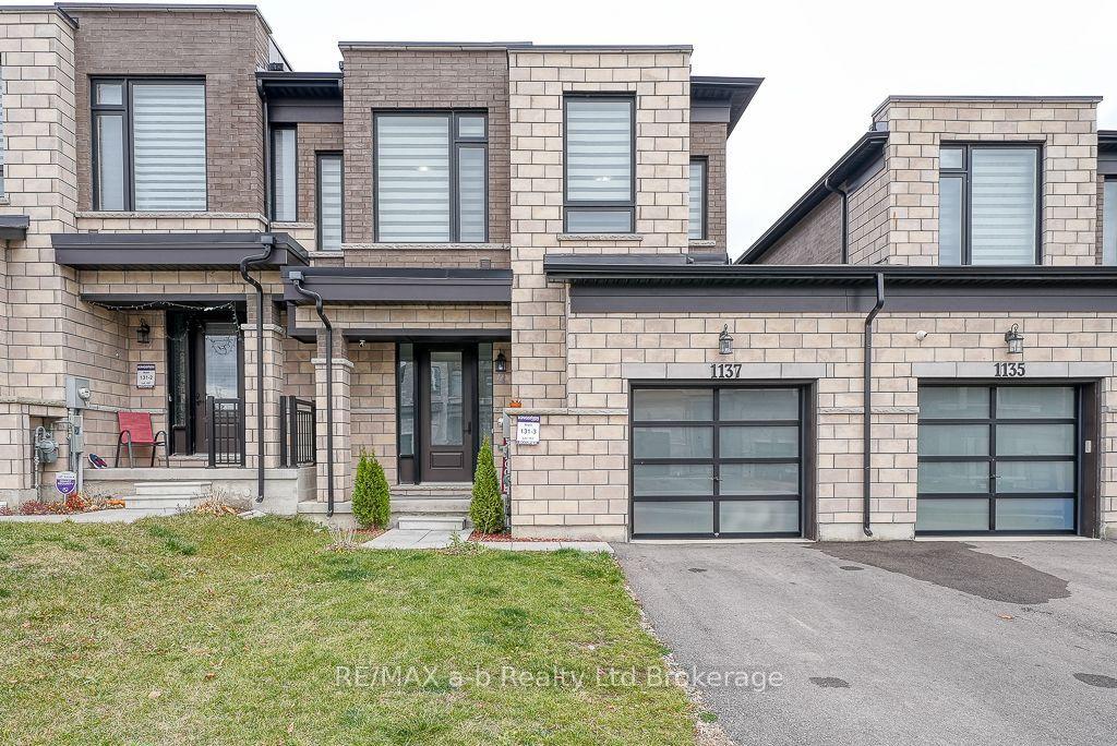 1137 Edinburgh Drive, Woodstock — Townhouse for lease, photo 1