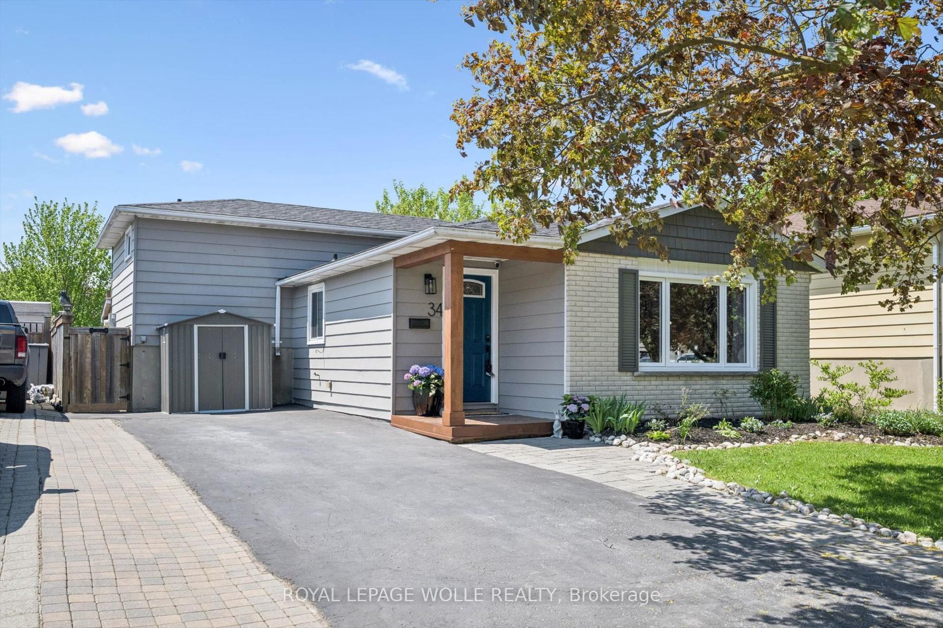 34 Aspen Crescent — photo 1