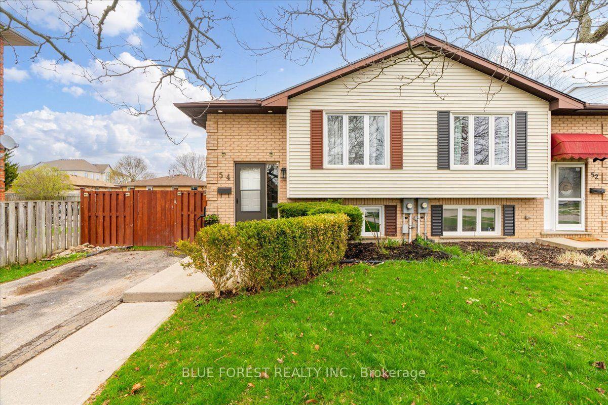 54 Stokes Road — photo 1