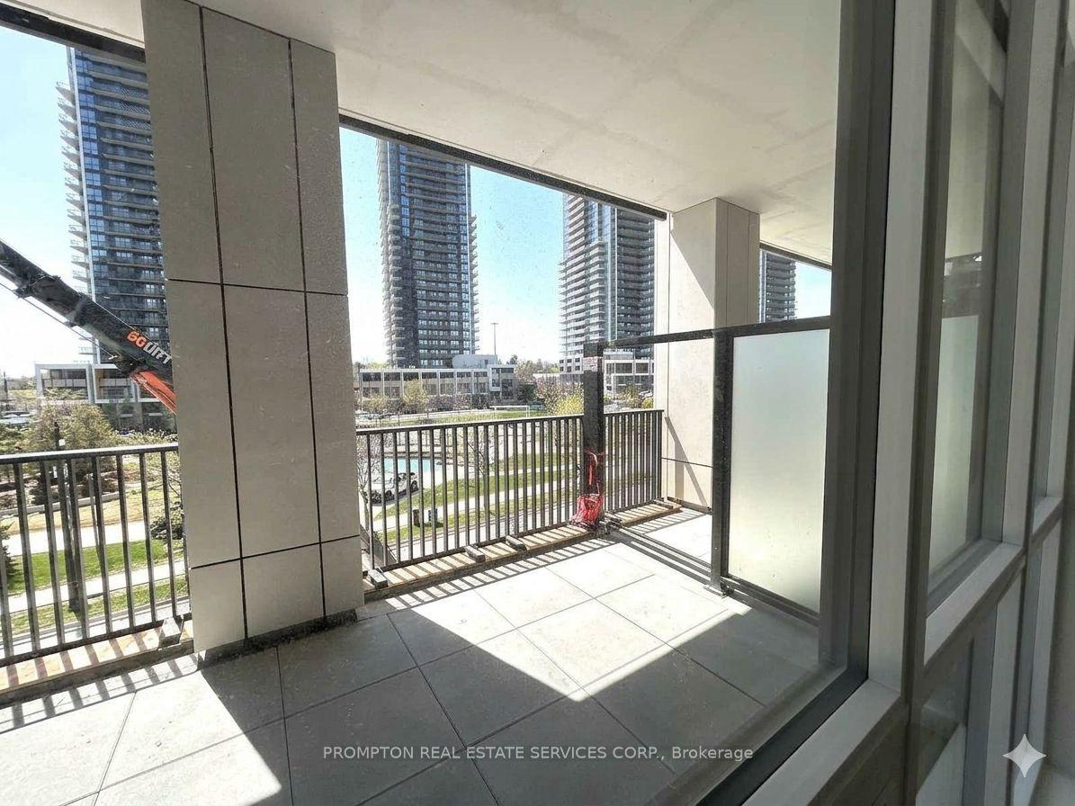 68 Esther Shiner Boulevard 208 #208 — photo 1