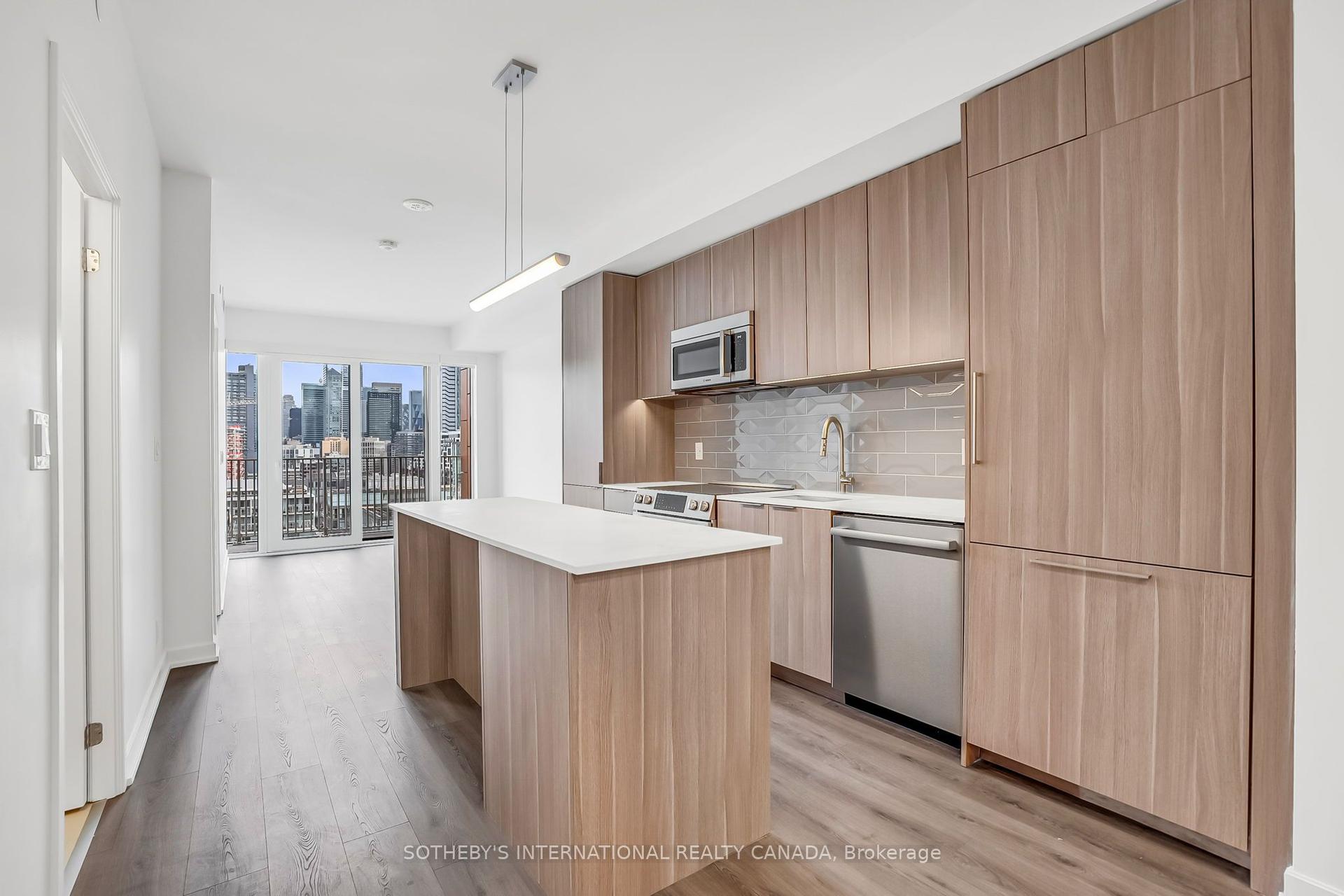 88 Bathurst Street 1407 #1407 — photo 1