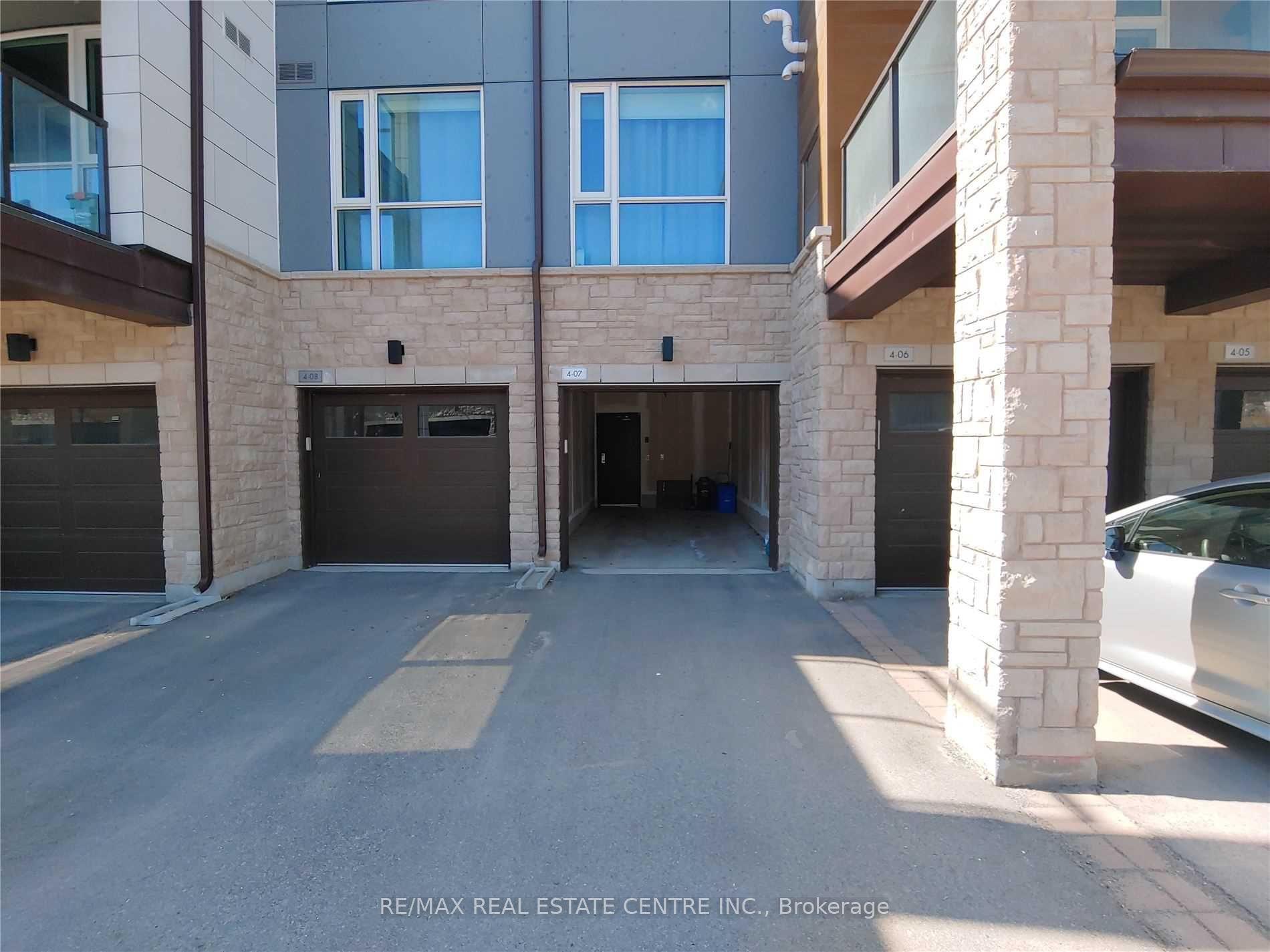 2393 Bronte Road 211 #211 — photo 1