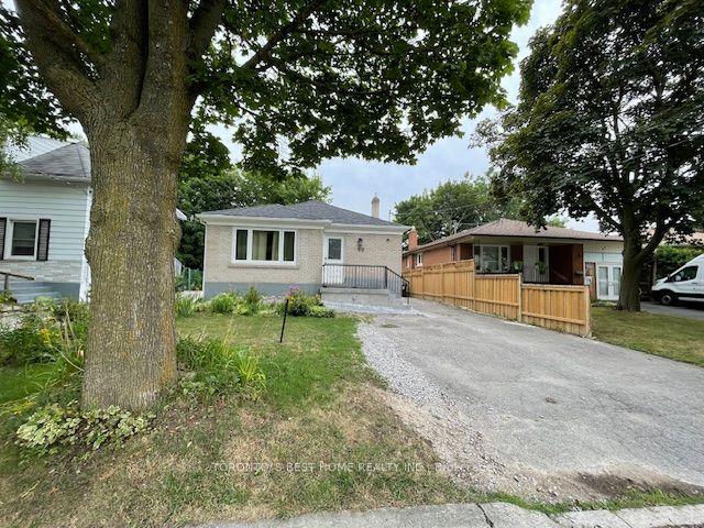 69 Madawaska Avenue Main F #Main F, Toronto — Detached for lease, photo 1