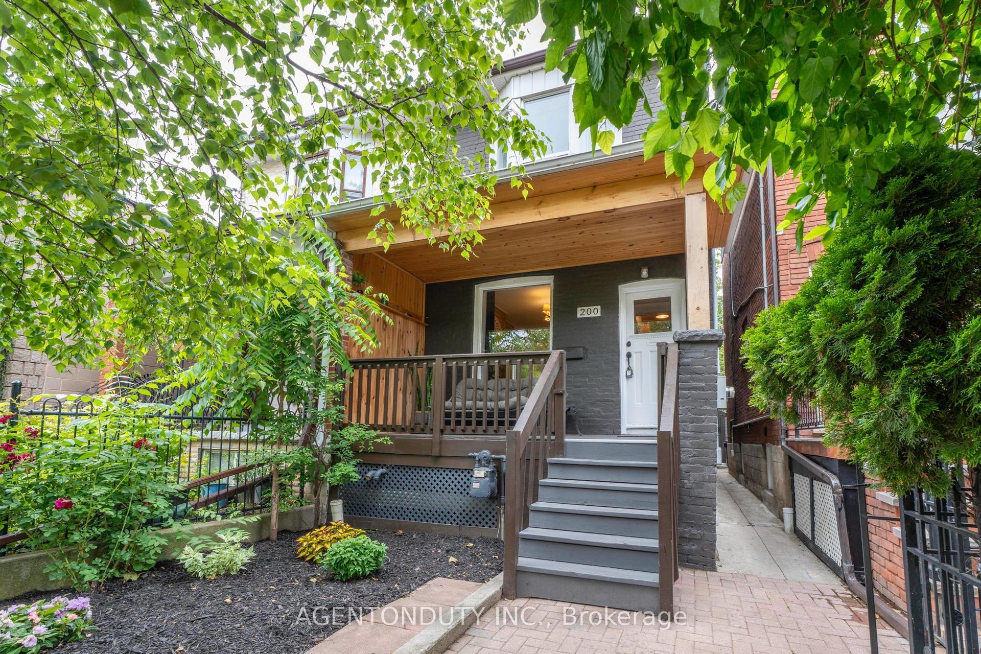 200 St Helen's Avenue, Toronto — Semi-Detached for sale, photo 1