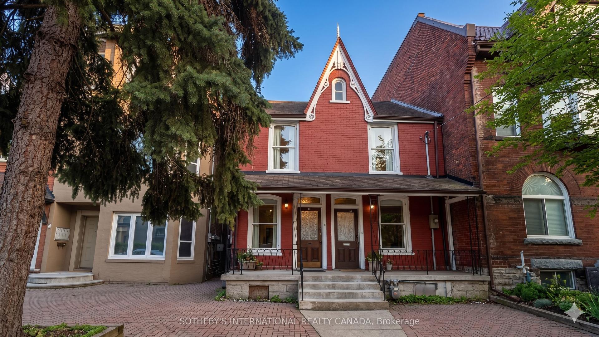 11 D'arcy Street, Toronto — Semi-Detached for lease, photo 1