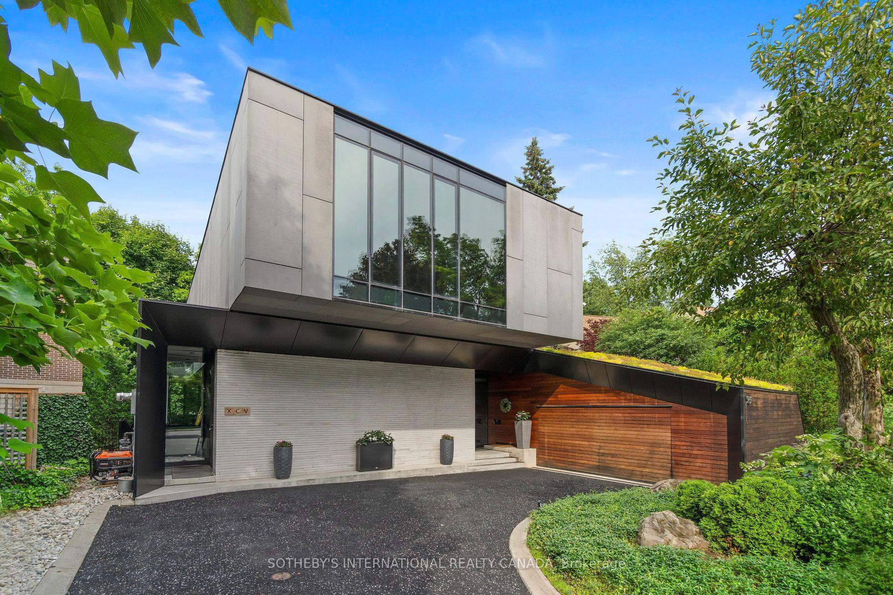 95 Riverview Drive, Toronto — Detached for sale, photo 1