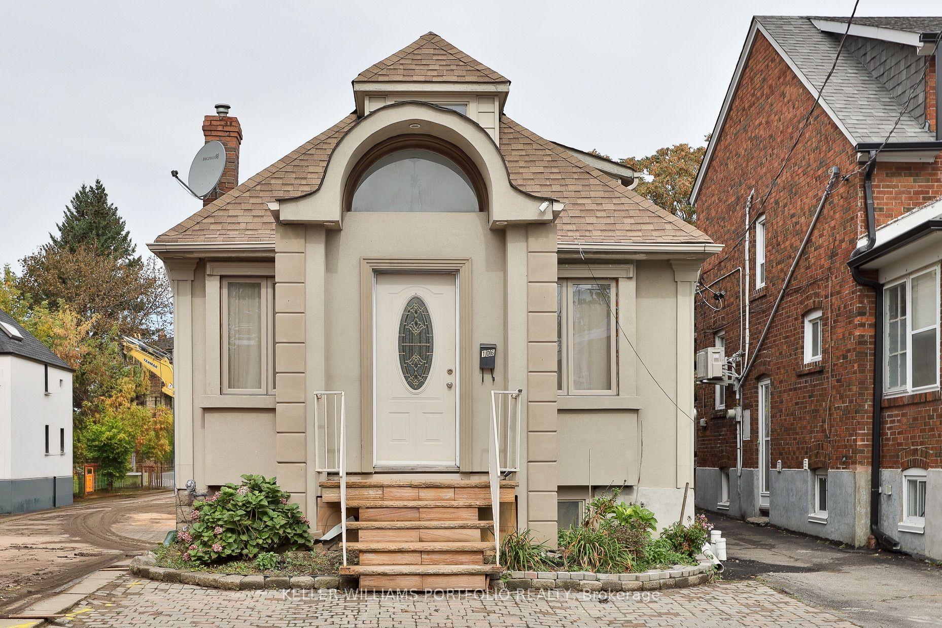 106 Clovelly Avenue, Toronto — Detached for sale, photo 1