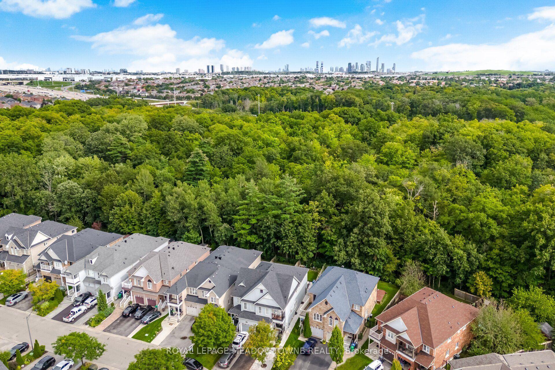 6623 Blackheath LOWER Ridge, Mississauga — Semi-Detached for lease, photo 1