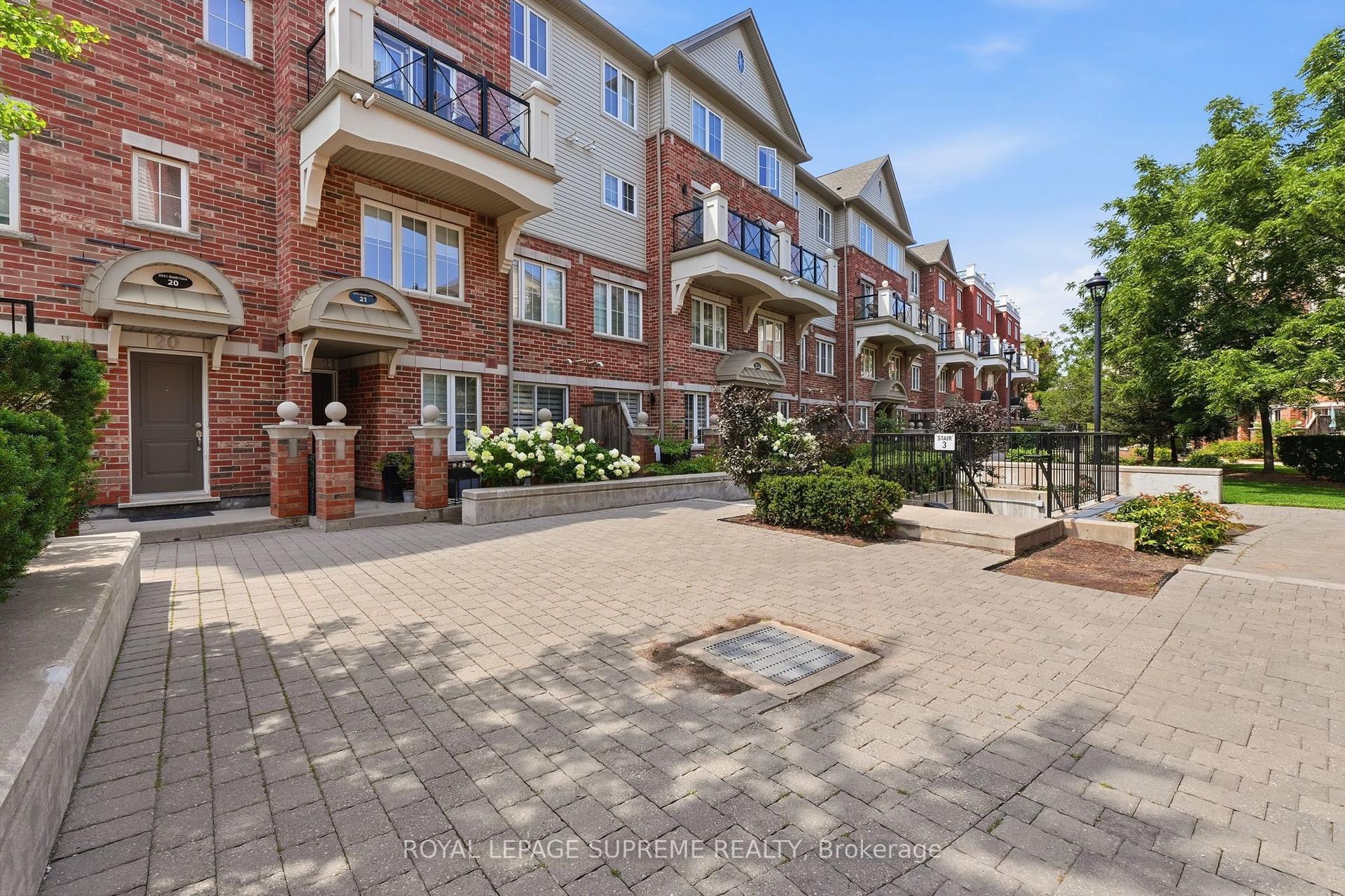 2551 Sixth Line 14 #14, Oakville — Condo Town for sale, photo 1