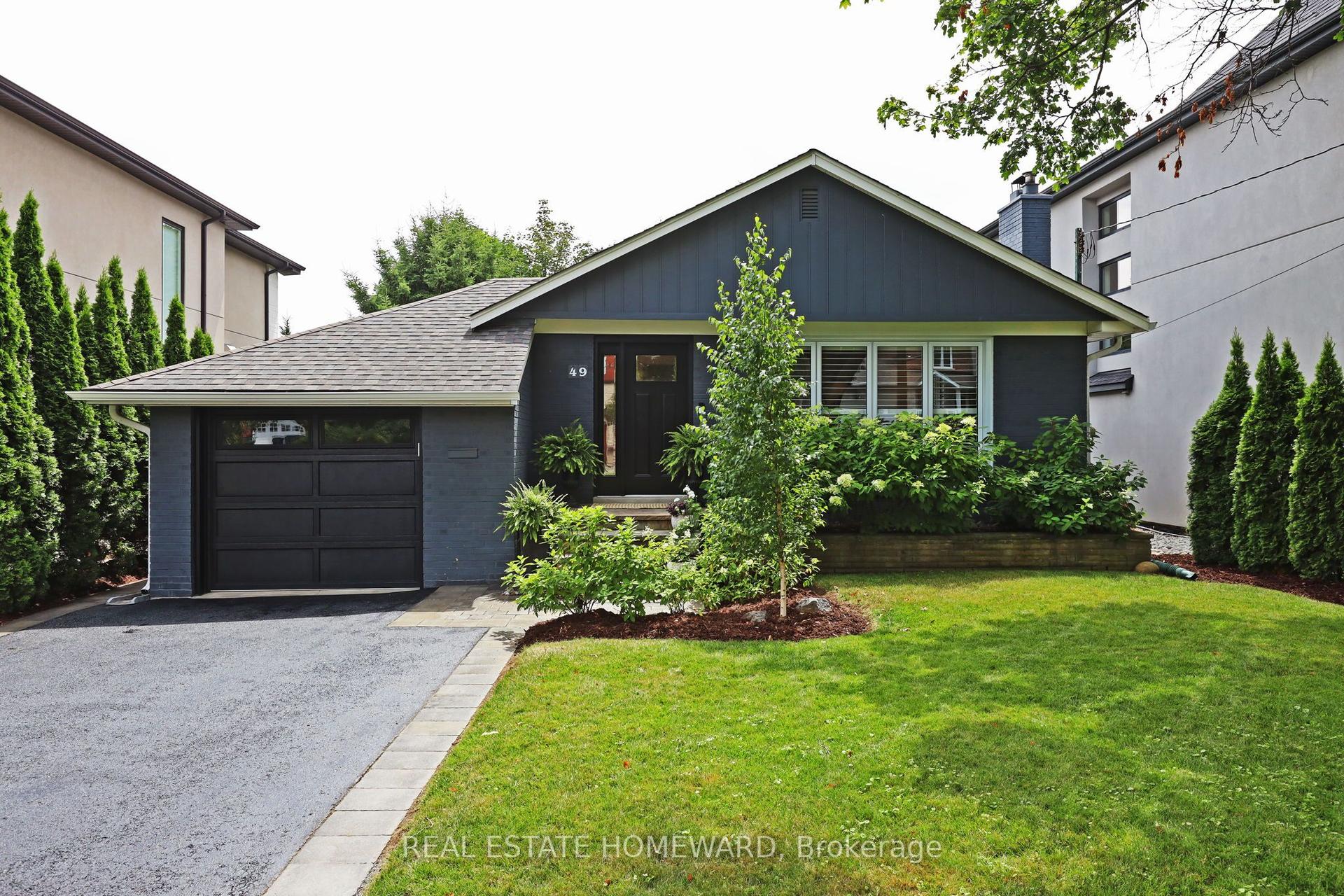 49 Greenfield Drive — photo 1