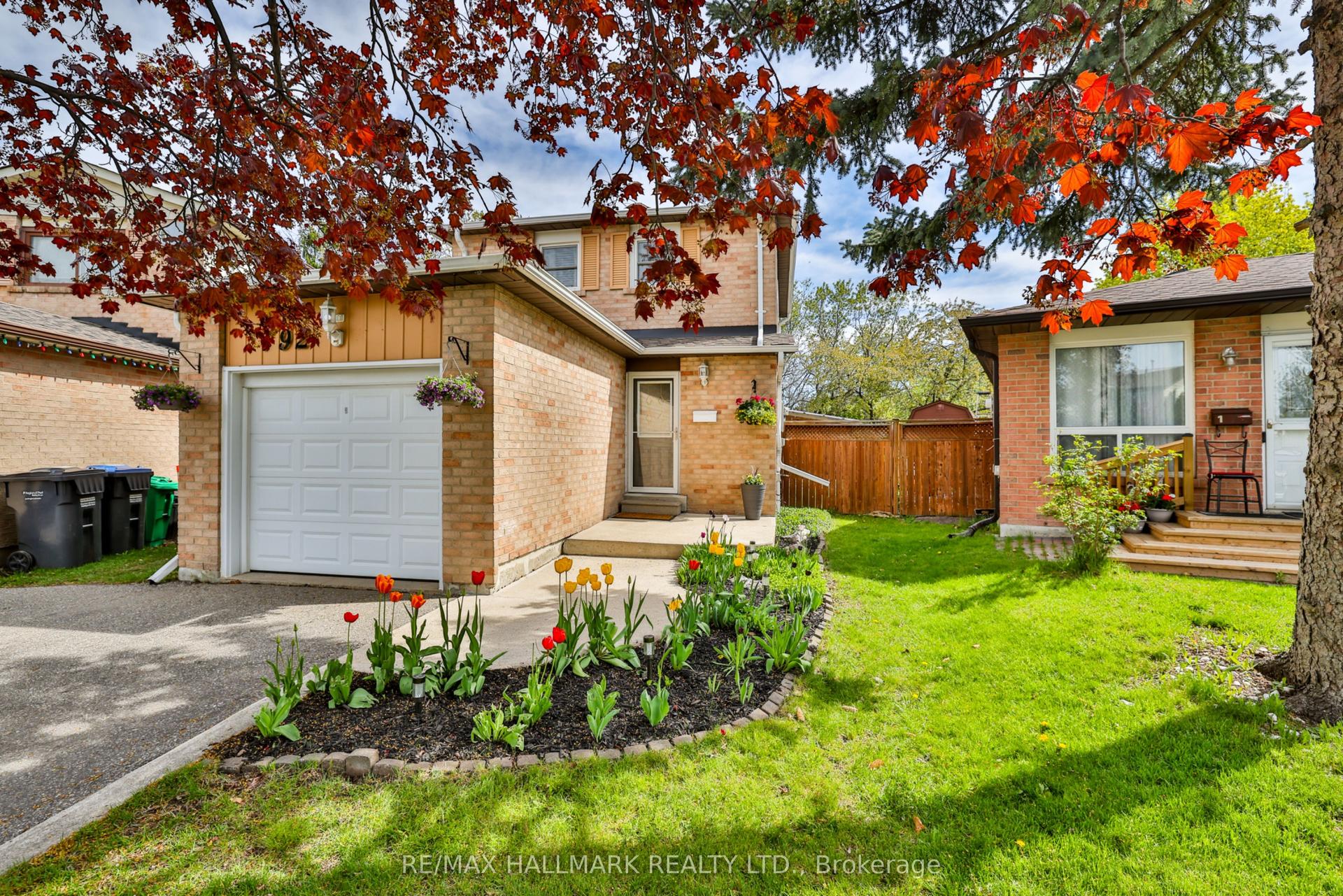 192 Martindale Crescent — photo 1