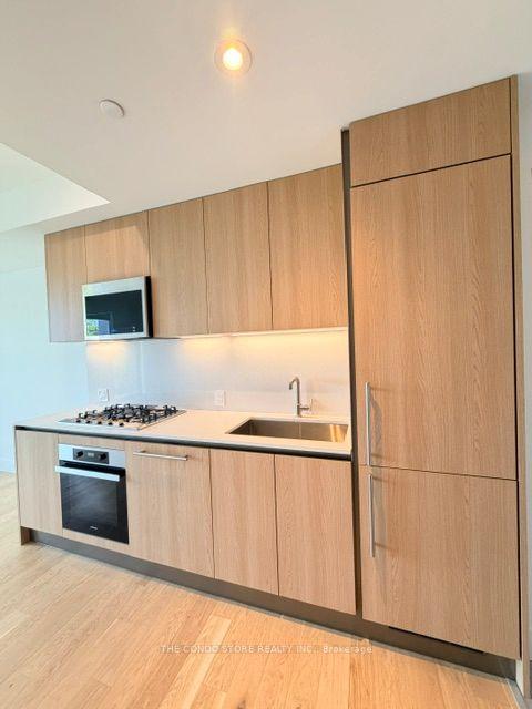 1414 Bayview Avenue 504 #504 — photo 1