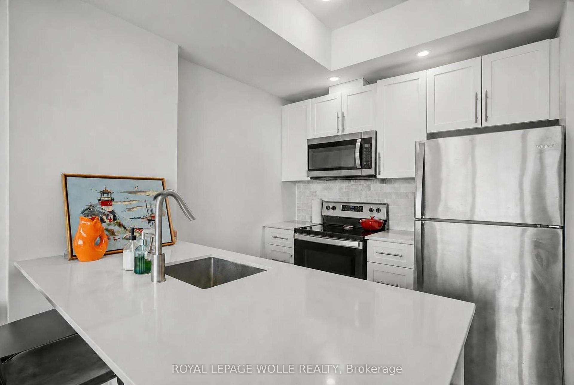 108 Garment Street 2409 #2409, Kitchener — Condo for sale, photo 1