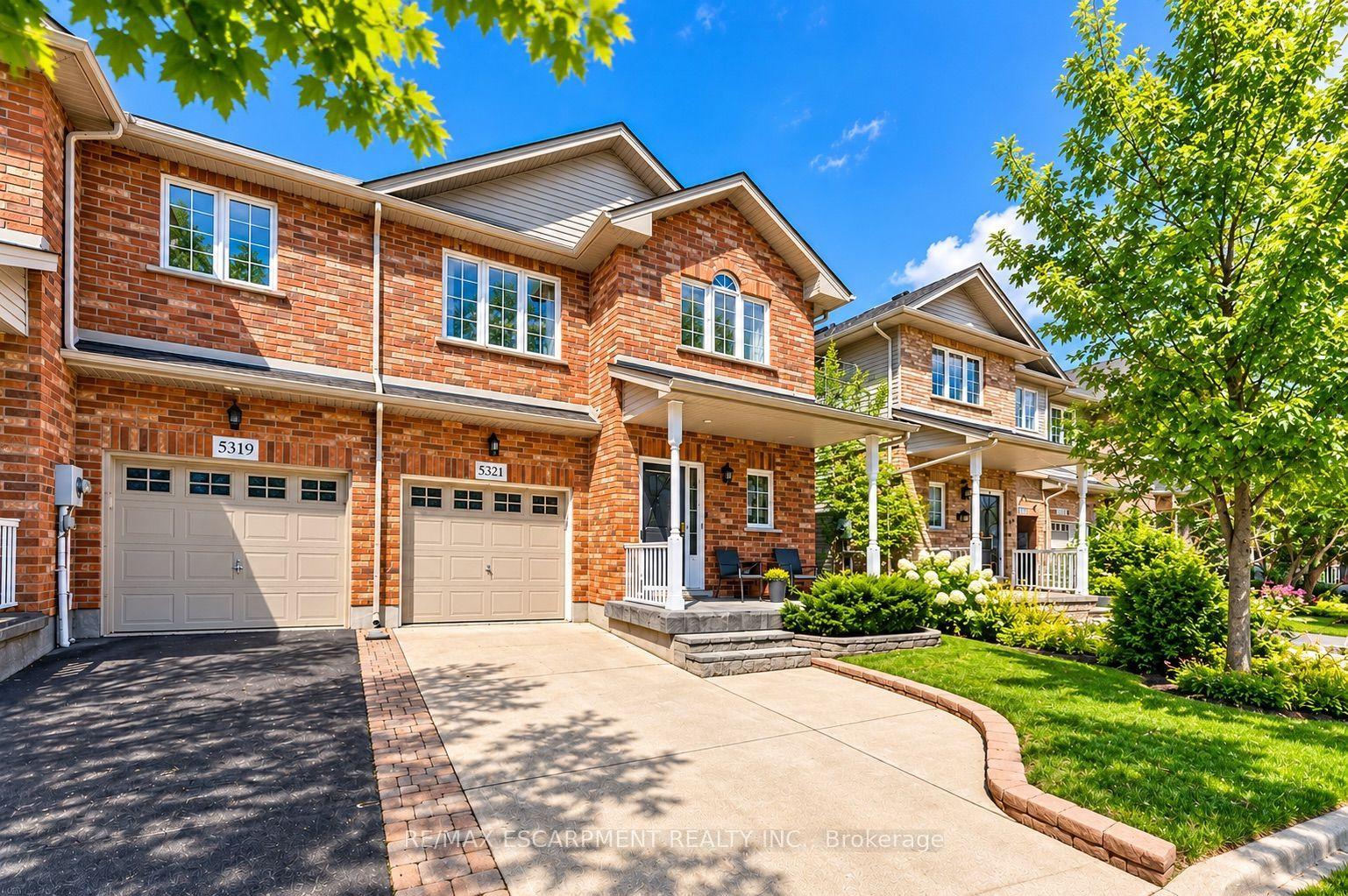 5321 Applegarth Drive, Burlington — Townhouse for lease, photo 1
