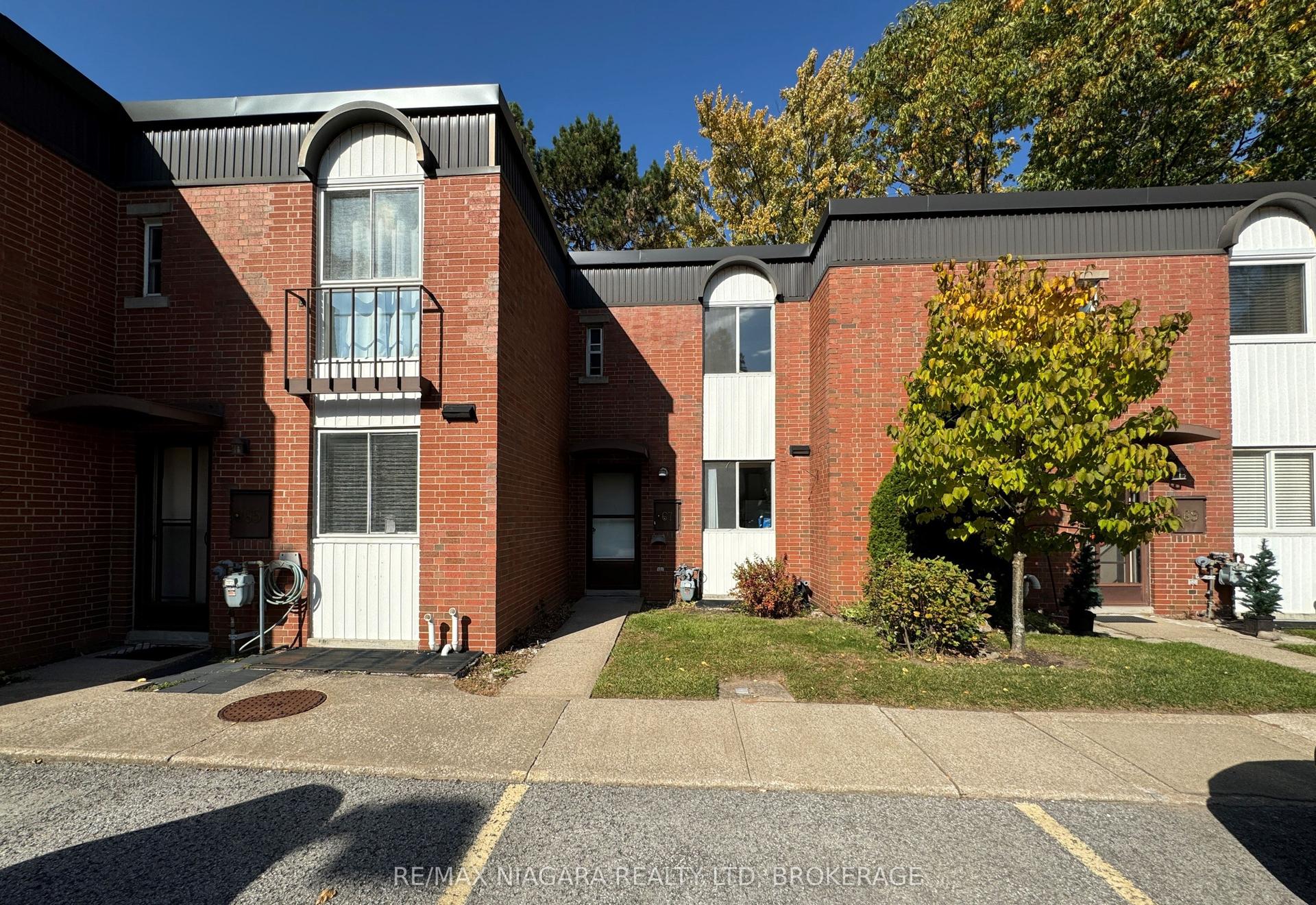 6476 Huggins Street 67 #67, Niagara Falls — Condo Town for lease, photo 1