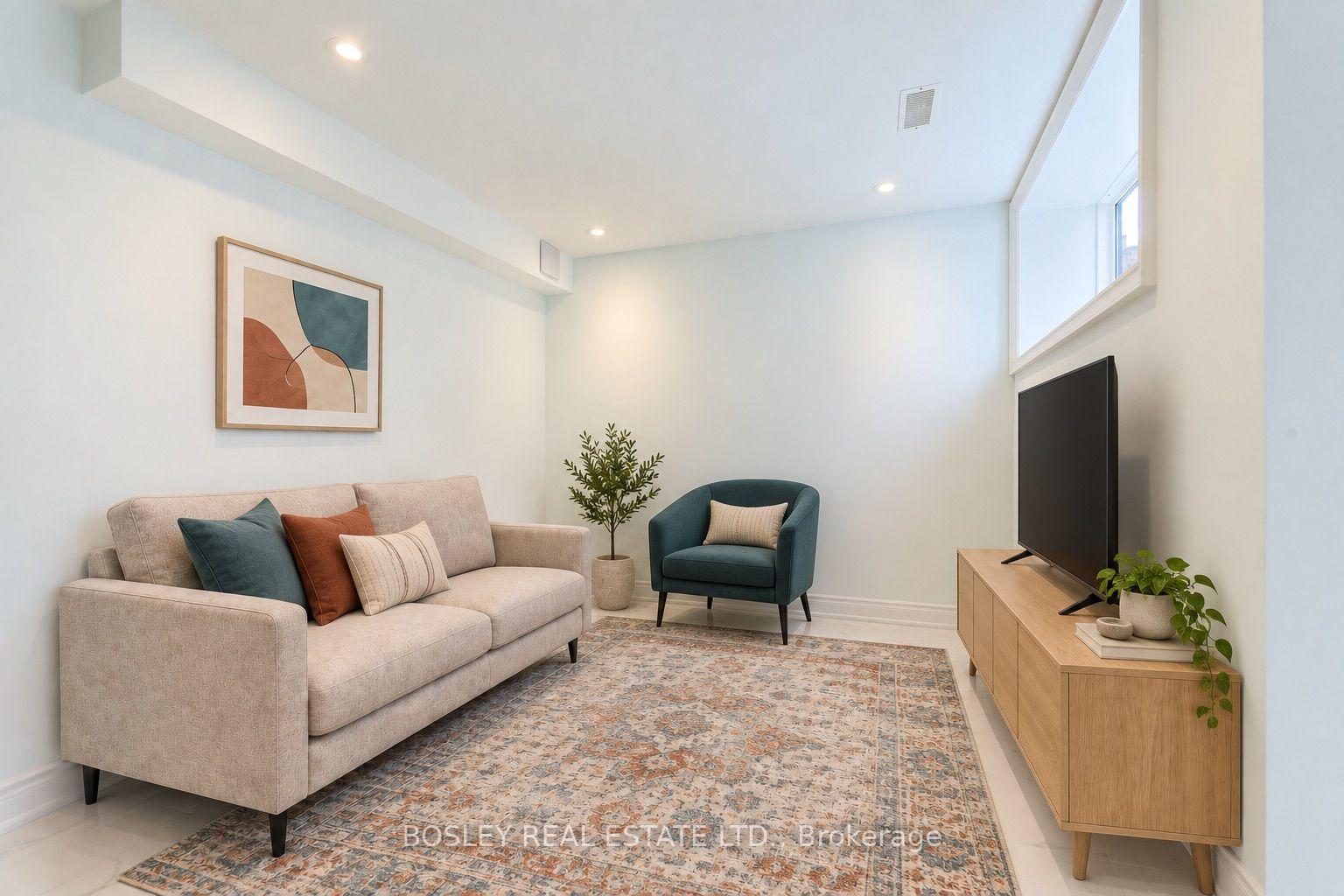 9 Queen Victoria Street Lower #Lower, Toronto — Detached for lease, photo 1