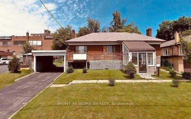 1785 Victoria Pk Avenue — photo 1