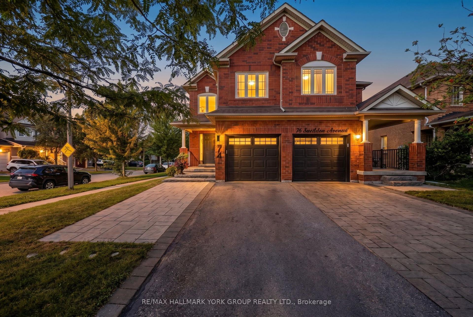 74 Snedden Avenue, Aurora — Semi-Detached for sale, photo 1