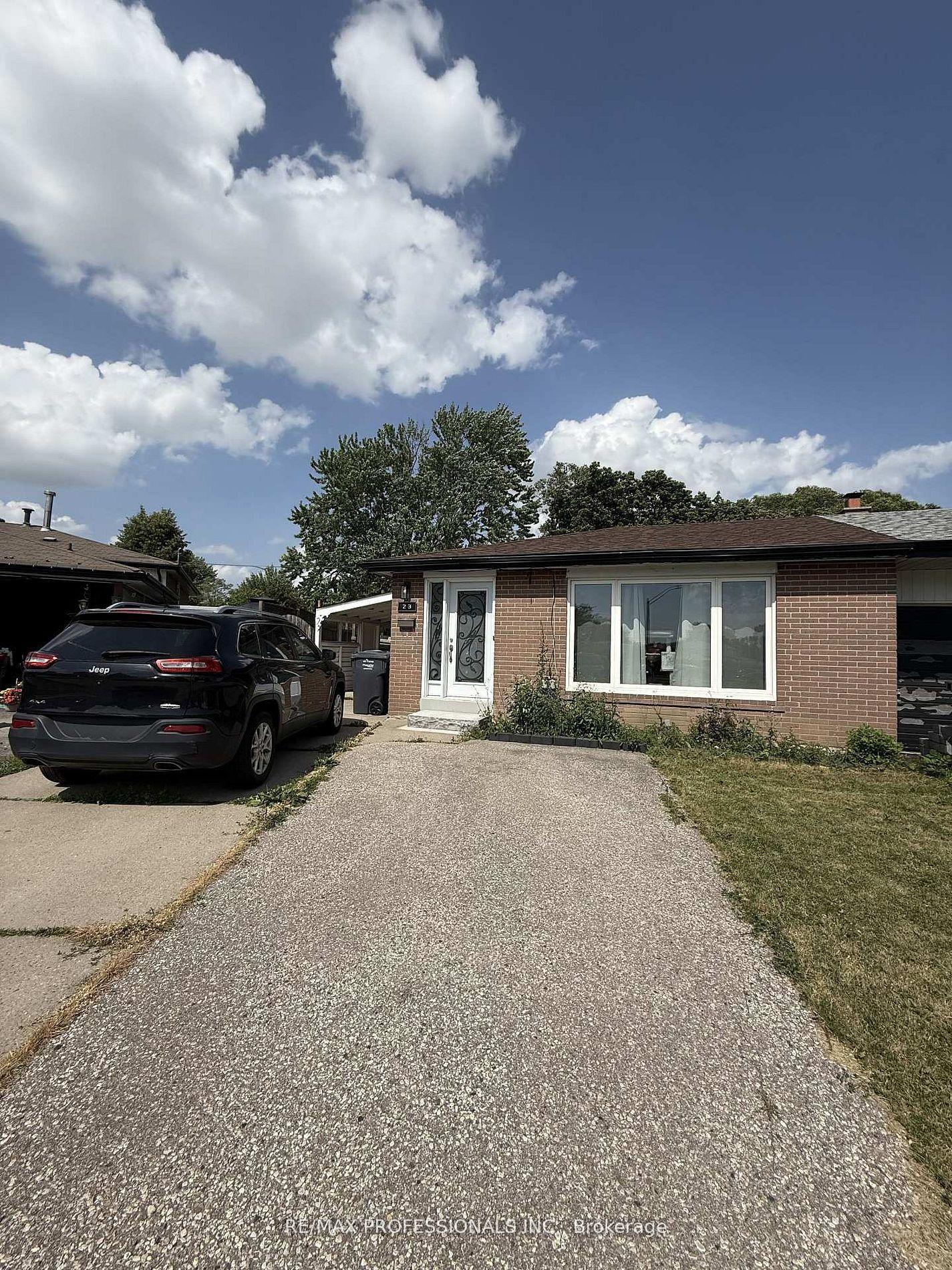 23 Dunwich Place Basement #Basement, Brampton — Semi-Detached for lease, photo 1