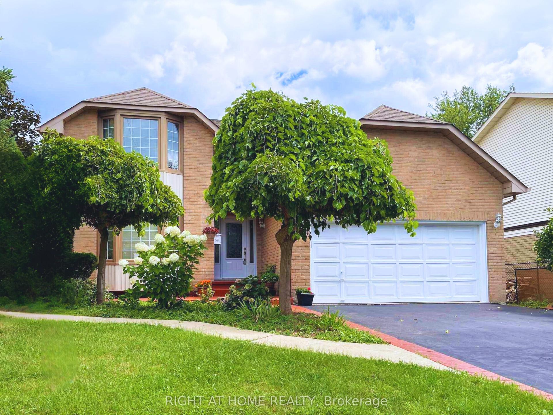 309 Amberly Boulevard — photo 1